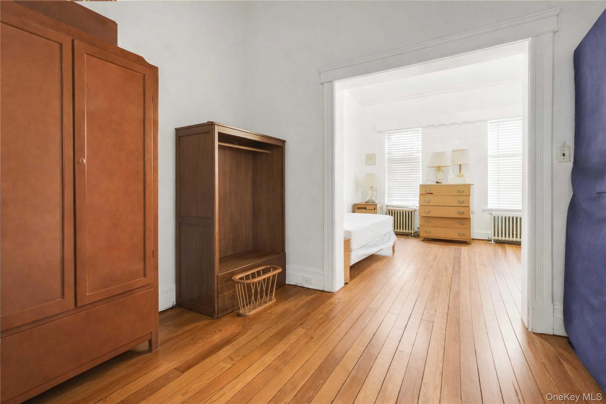 Single Family Putnam Queens, NY 11385, MLS-964322-22