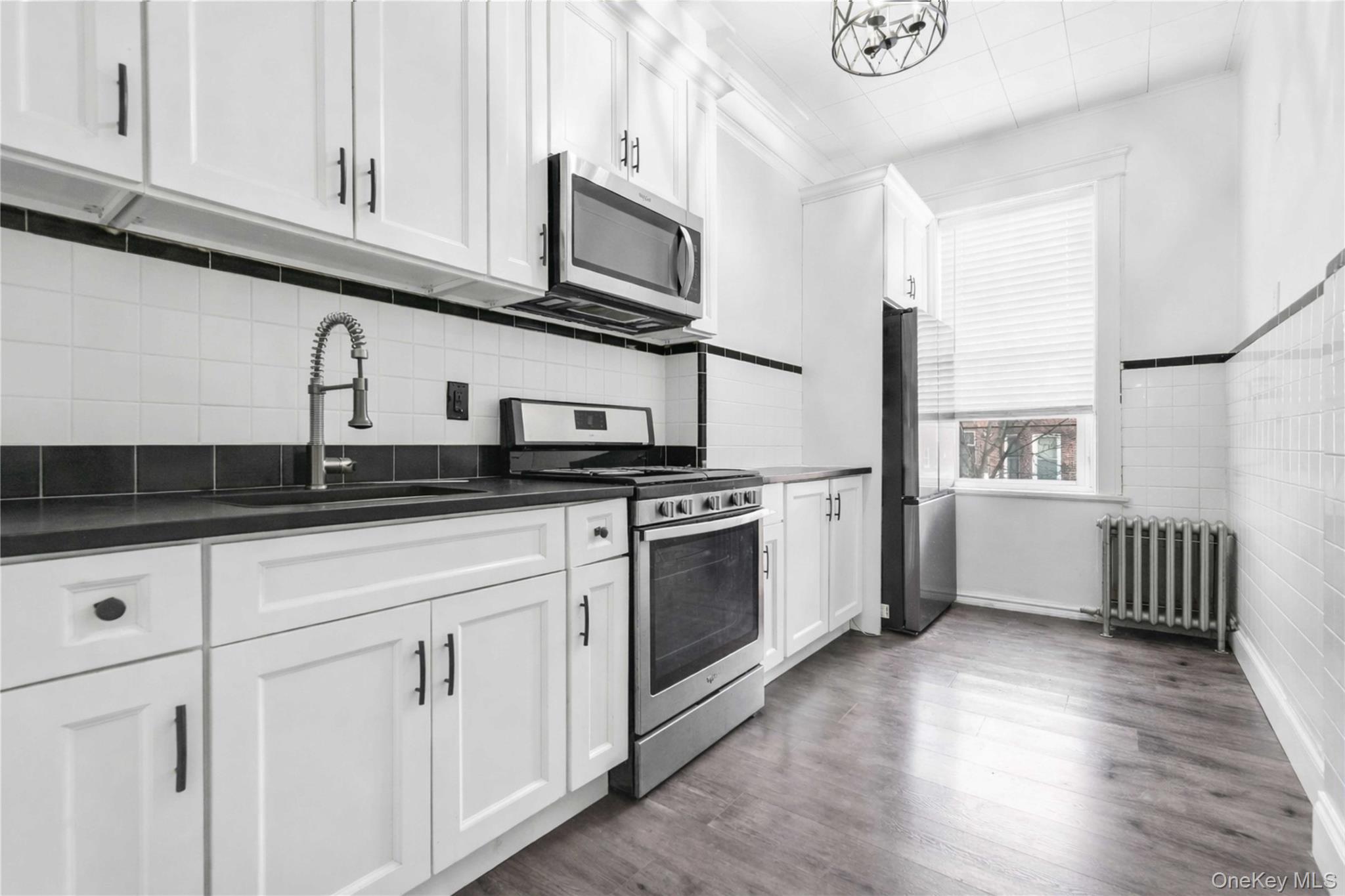 Single Family Putnam Queens, NY 11385, MLS-964322-7