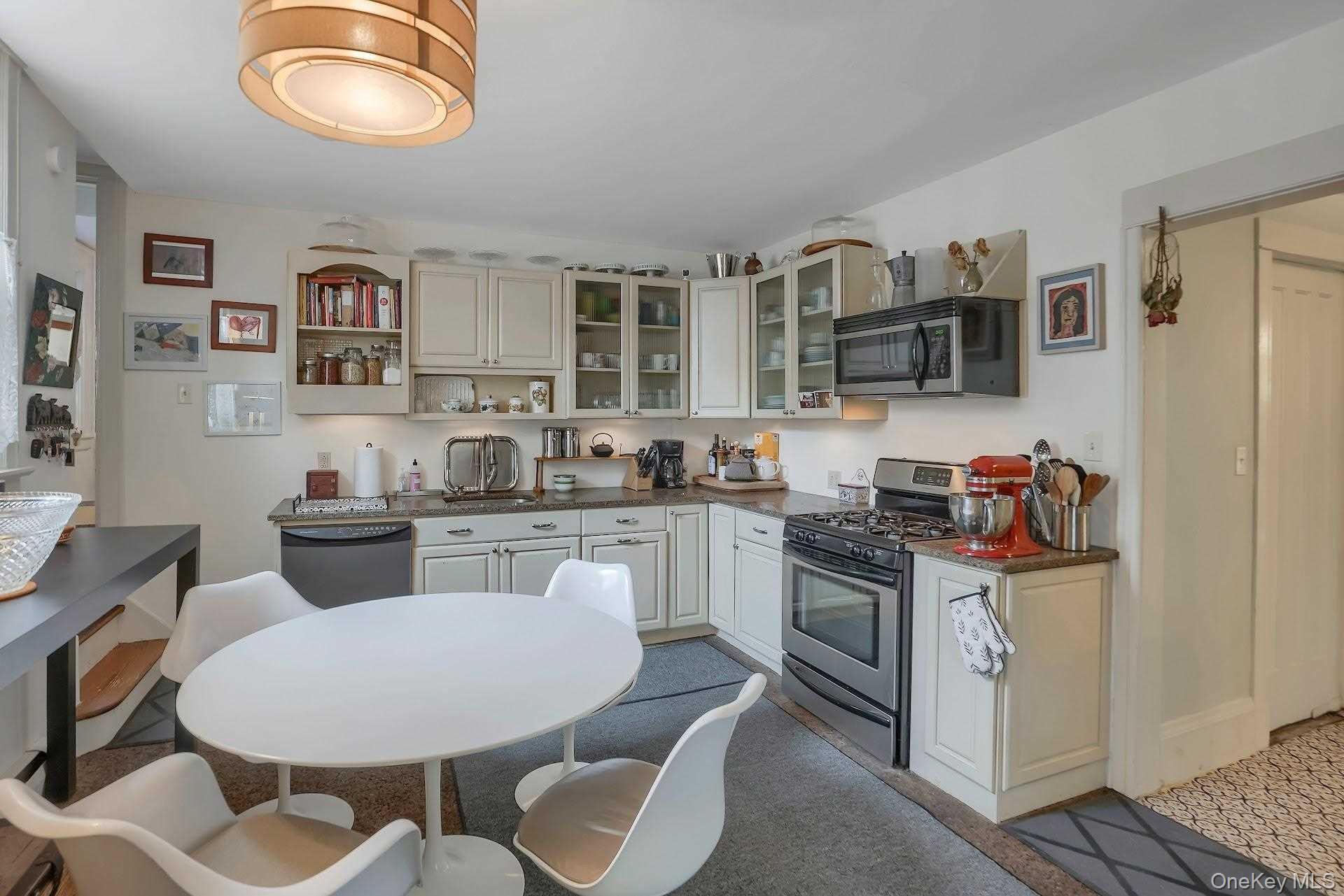 Single Family Hooker  Dutchess County, NY 12601, MLS-964337-13