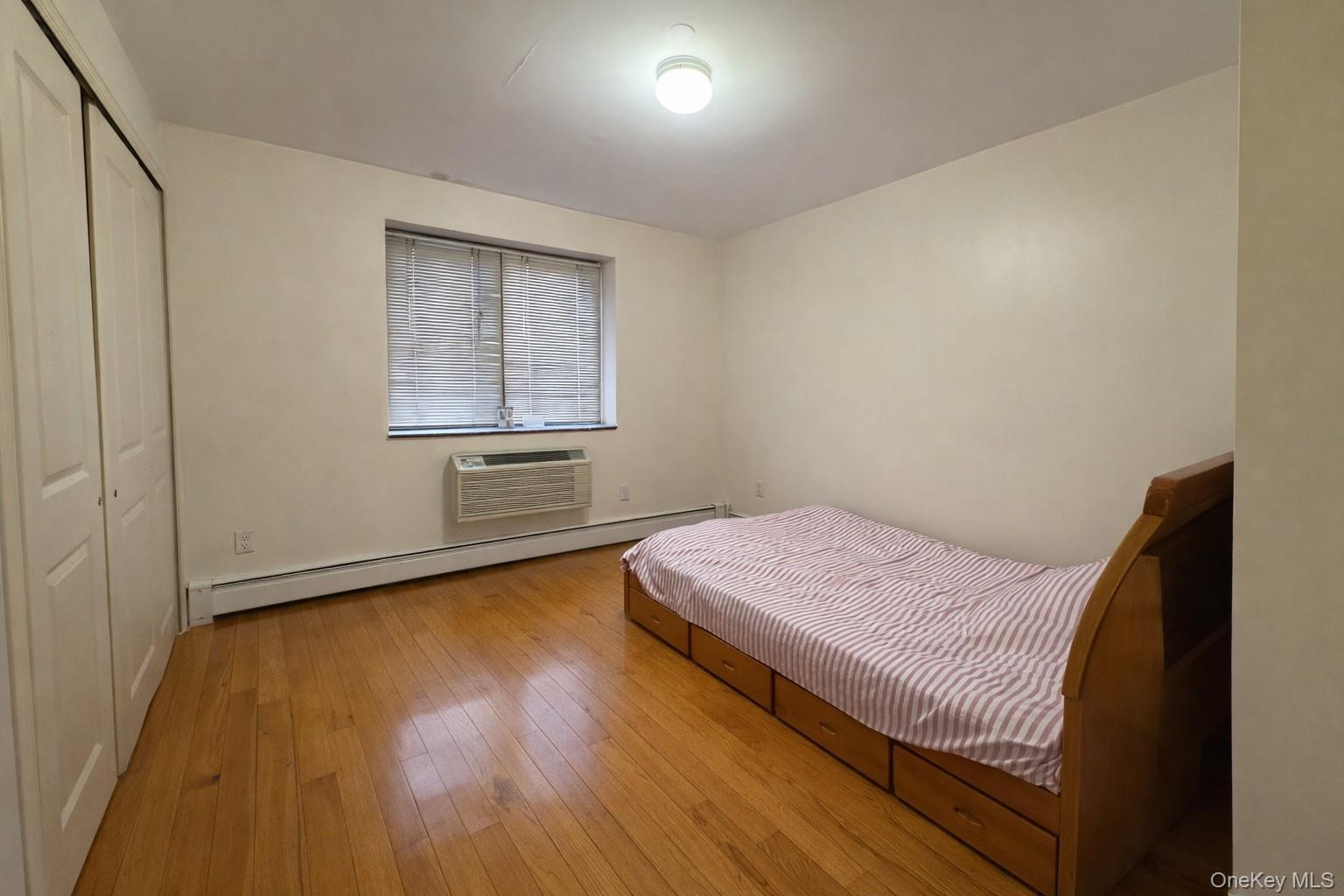 Condo Whitney Queens, NY 11373, MLS-964353-7