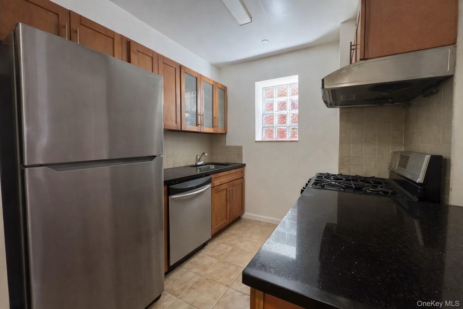 Condo Whitney  Queens, NY 11373, MLS-964353-8