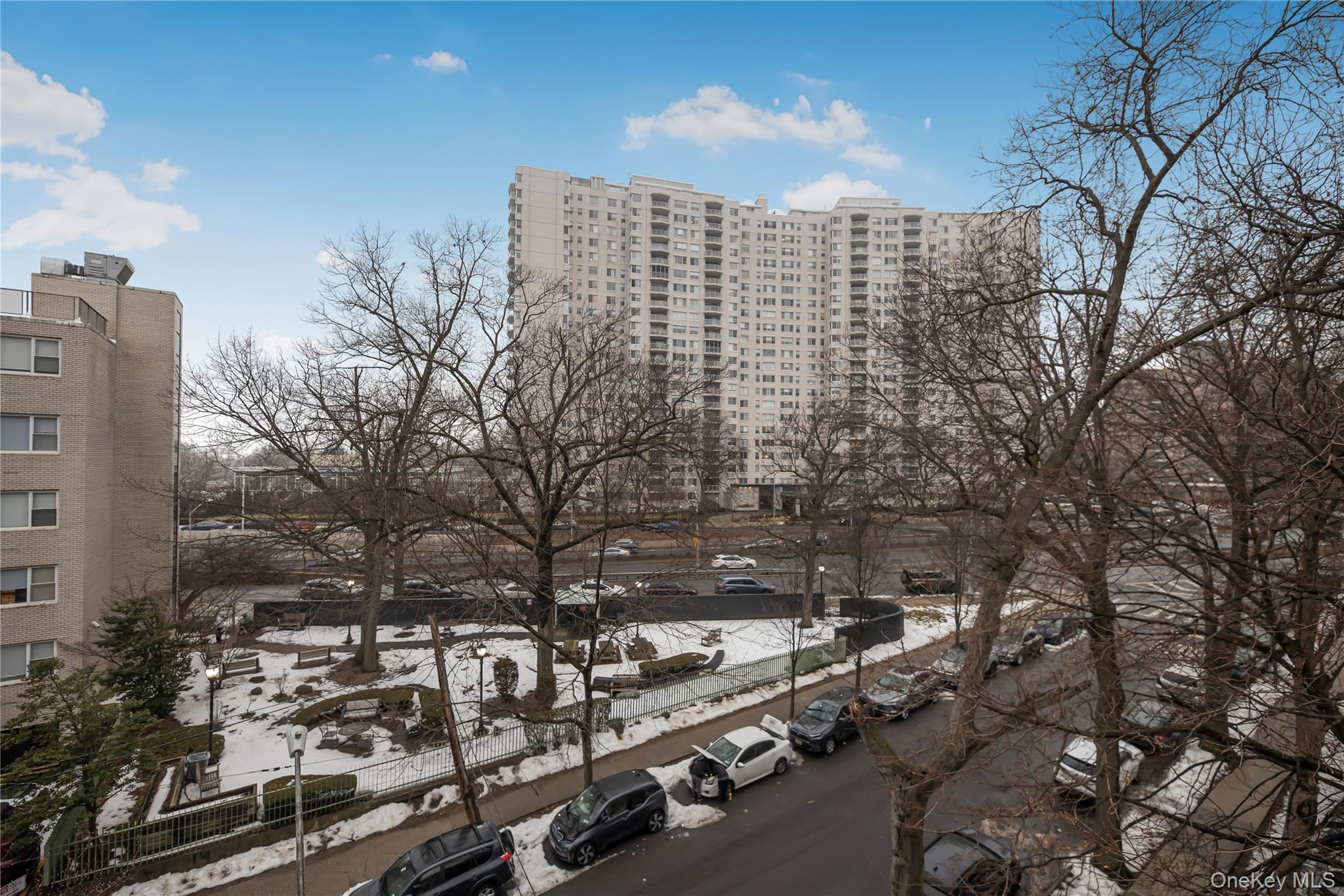 Condo Fairfield Bronx, NY 10463, MLS-964363-14
