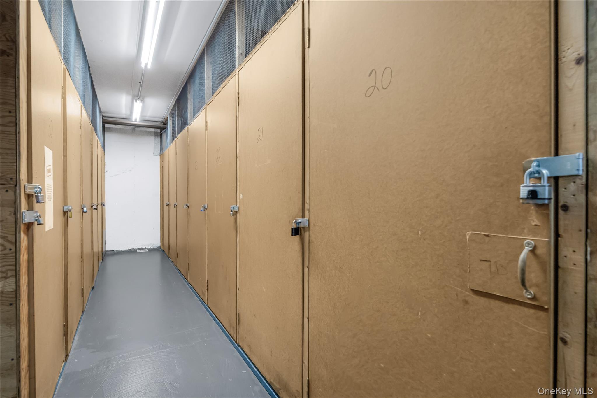 Condo Fairfield Bronx, NY 10463, MLS-964363-16