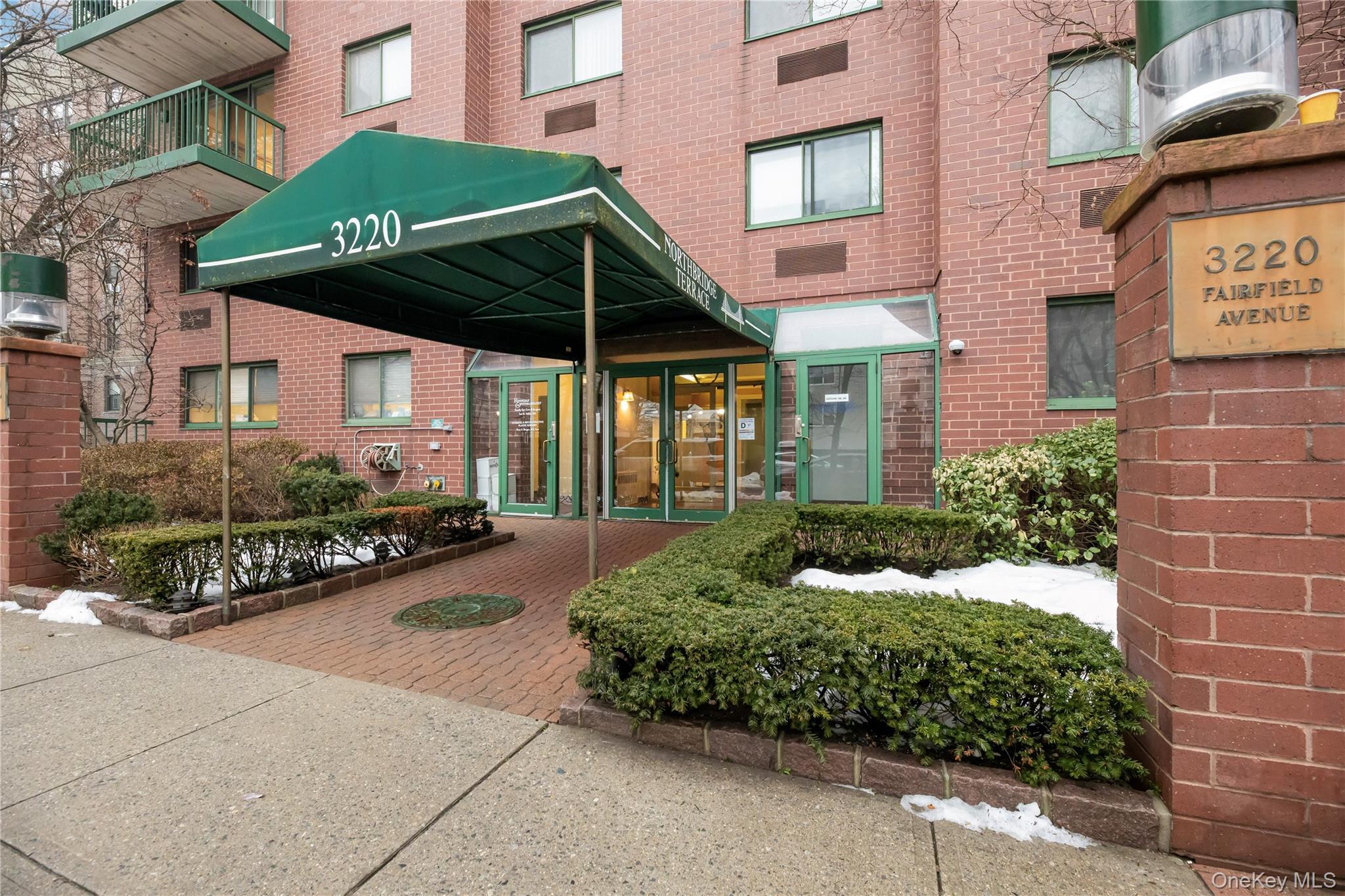 Condo Fairfield Bronx, NY 10463, MLS-964363-19