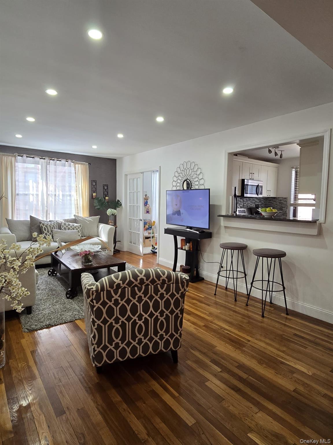 Coop Union Turnpike  Queens, NY 11364, MLS-964364-9