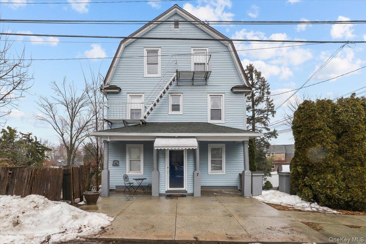 Apartment Dunwoodie Street  Westchester County, NY 10583, MLS-964386-12