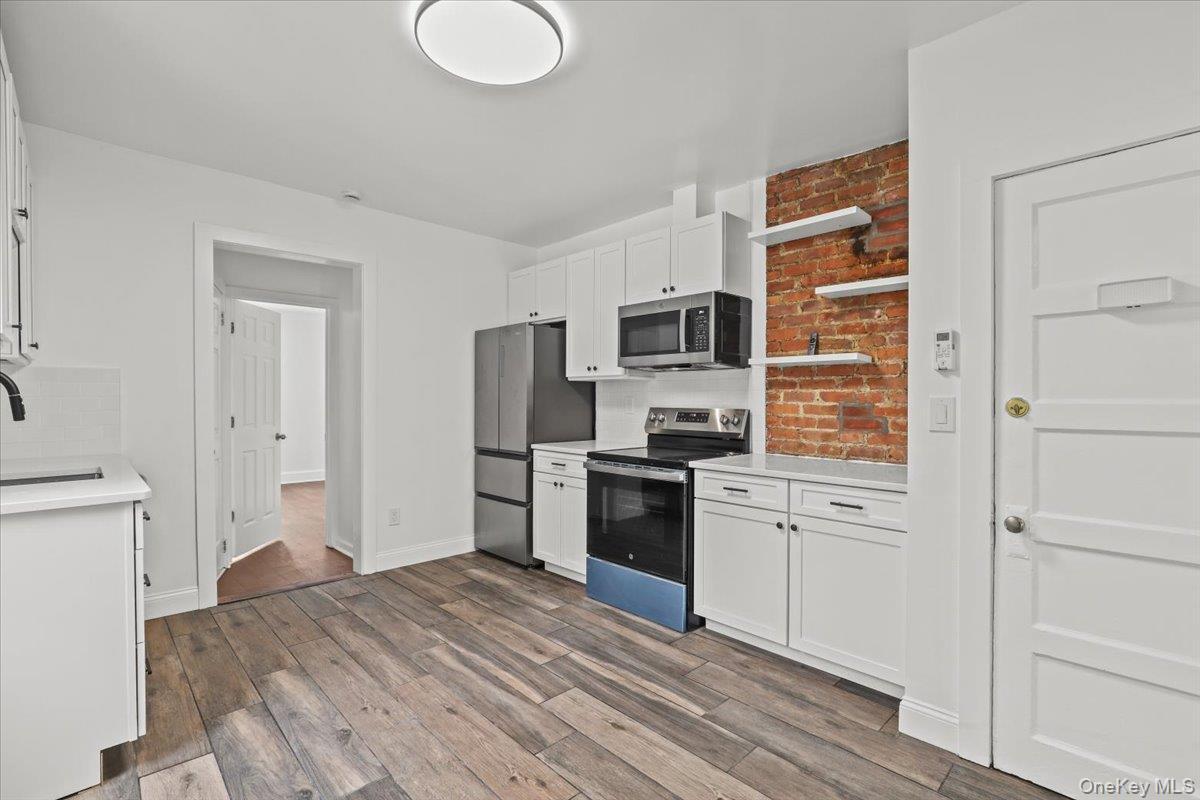 Apartment Dunwoodie Street  Westchester County, NY 10583, MLS-964386-2