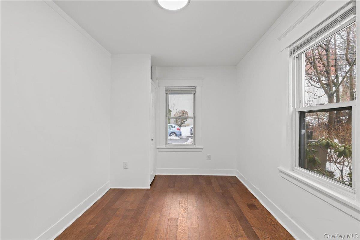 Apartment Dunwoodie Street  Westchester County, NY 10583, MLS-964386-6