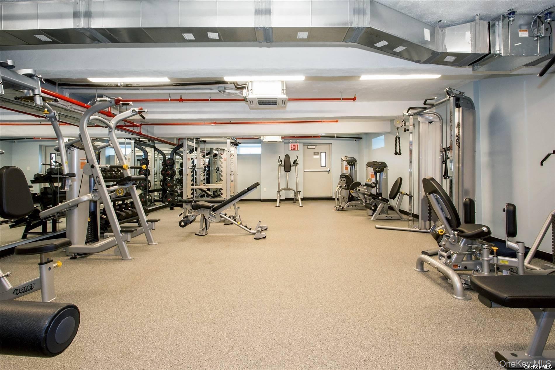 Condo Richmond  Nassau County, NY 11561, MLS-964414-15