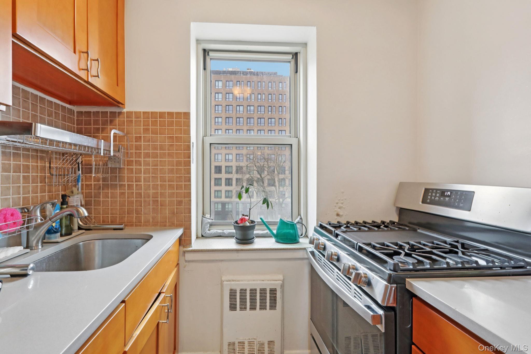 Coop Broadway  Westchester County, NY 10601, MLS-964421-15