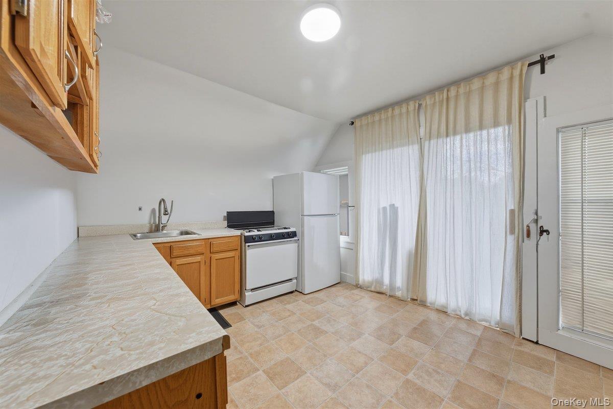 Single Family Tibbett  Bronx, NY 10463, MLS-964458-6