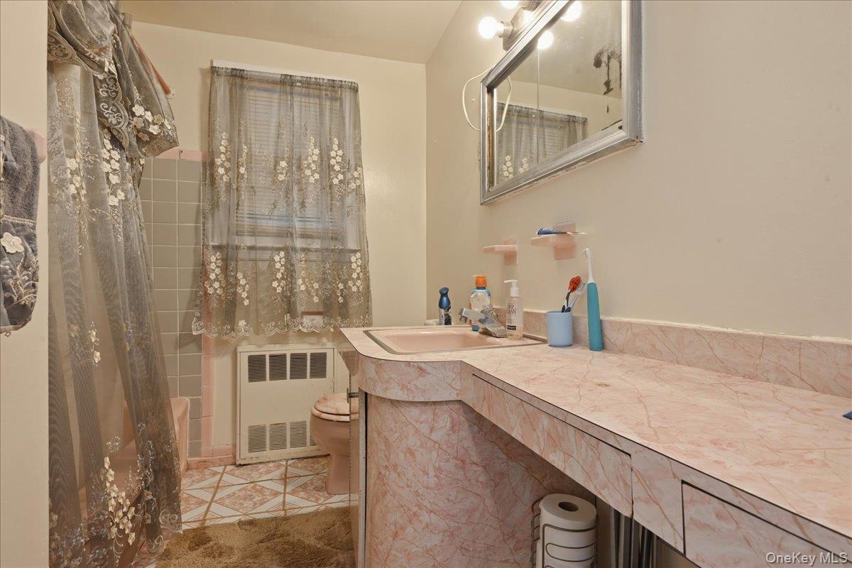 Single Family 220th  Queens, NY 11413, MLS-964466-11