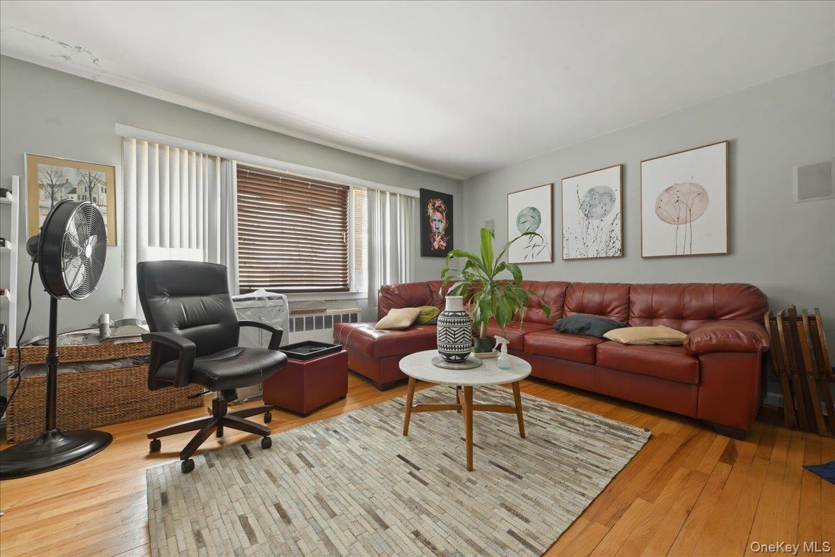 Single Family 220th  Queens, NY 11413, MLS-964466-12