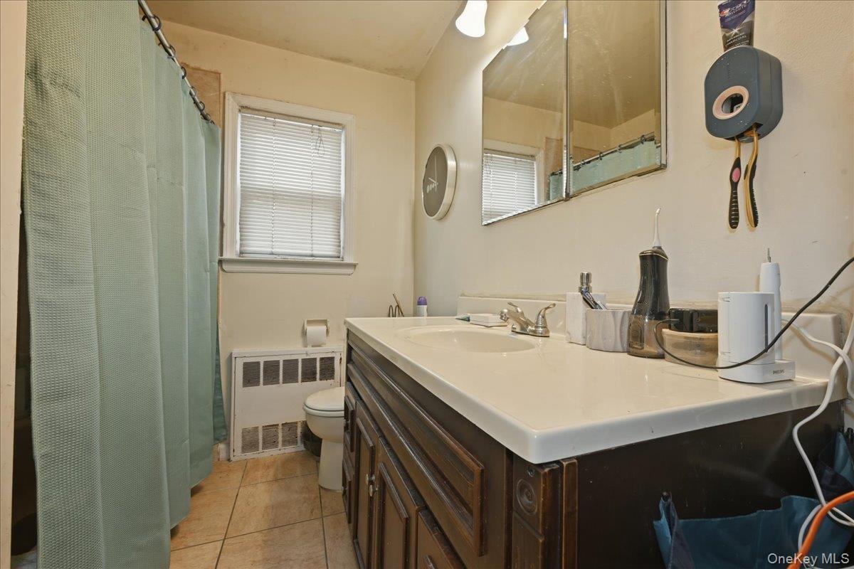 Single Family 220th  Queens, NY 11413, MLS-964466-14