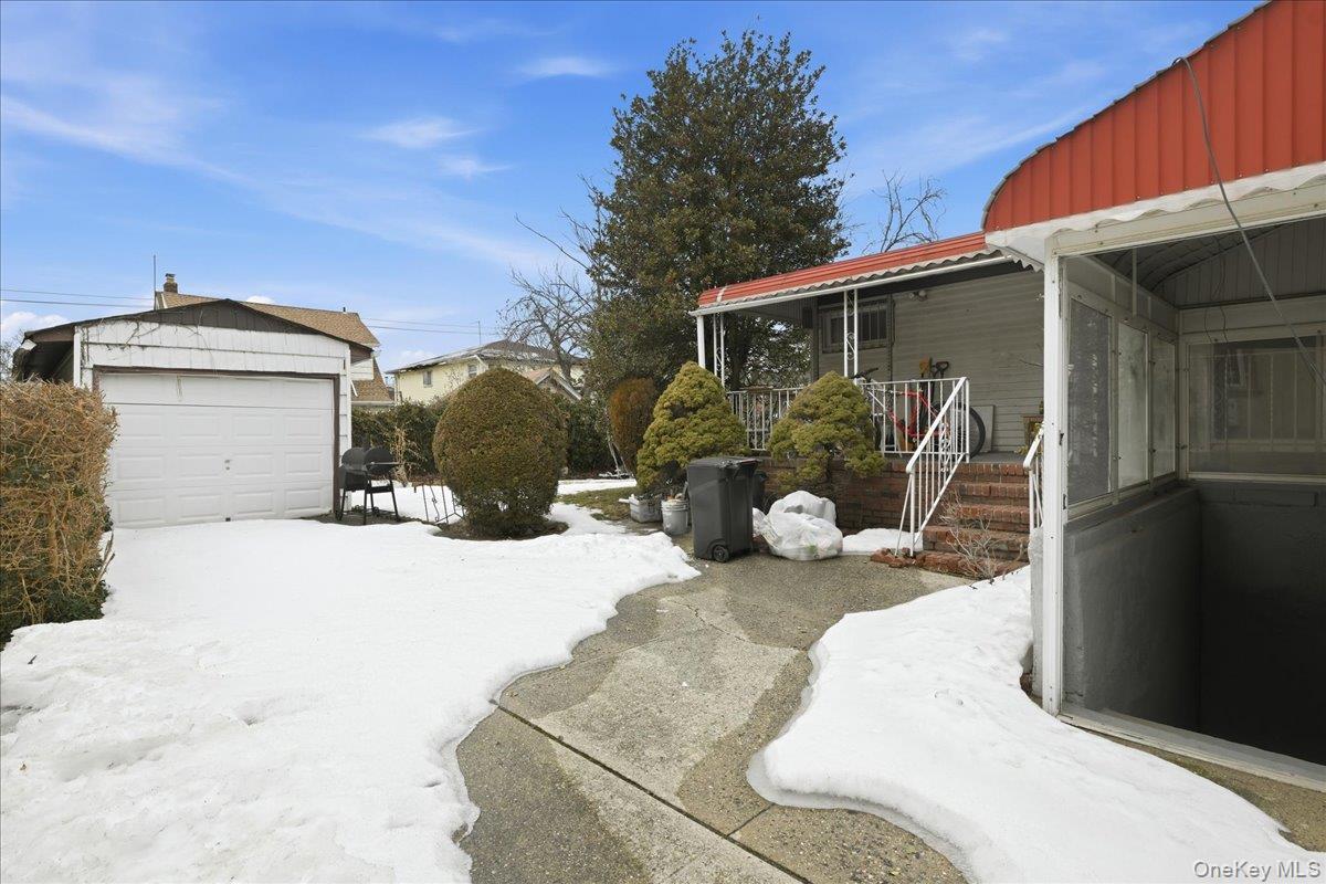 Single Family 220th  Queens, NY 11413, MLS-964466-19