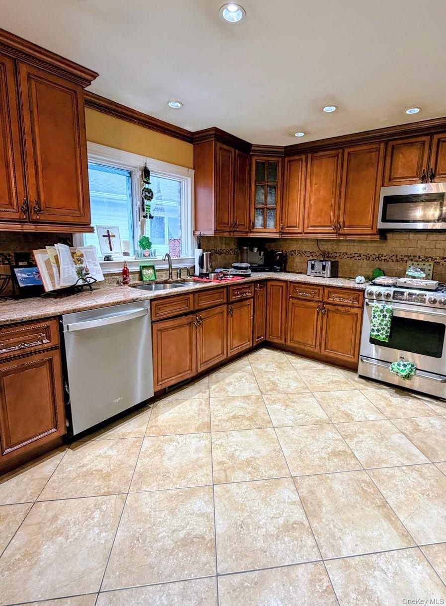 Single Family 88th  Queens, NY 11414, MLS-964488-10