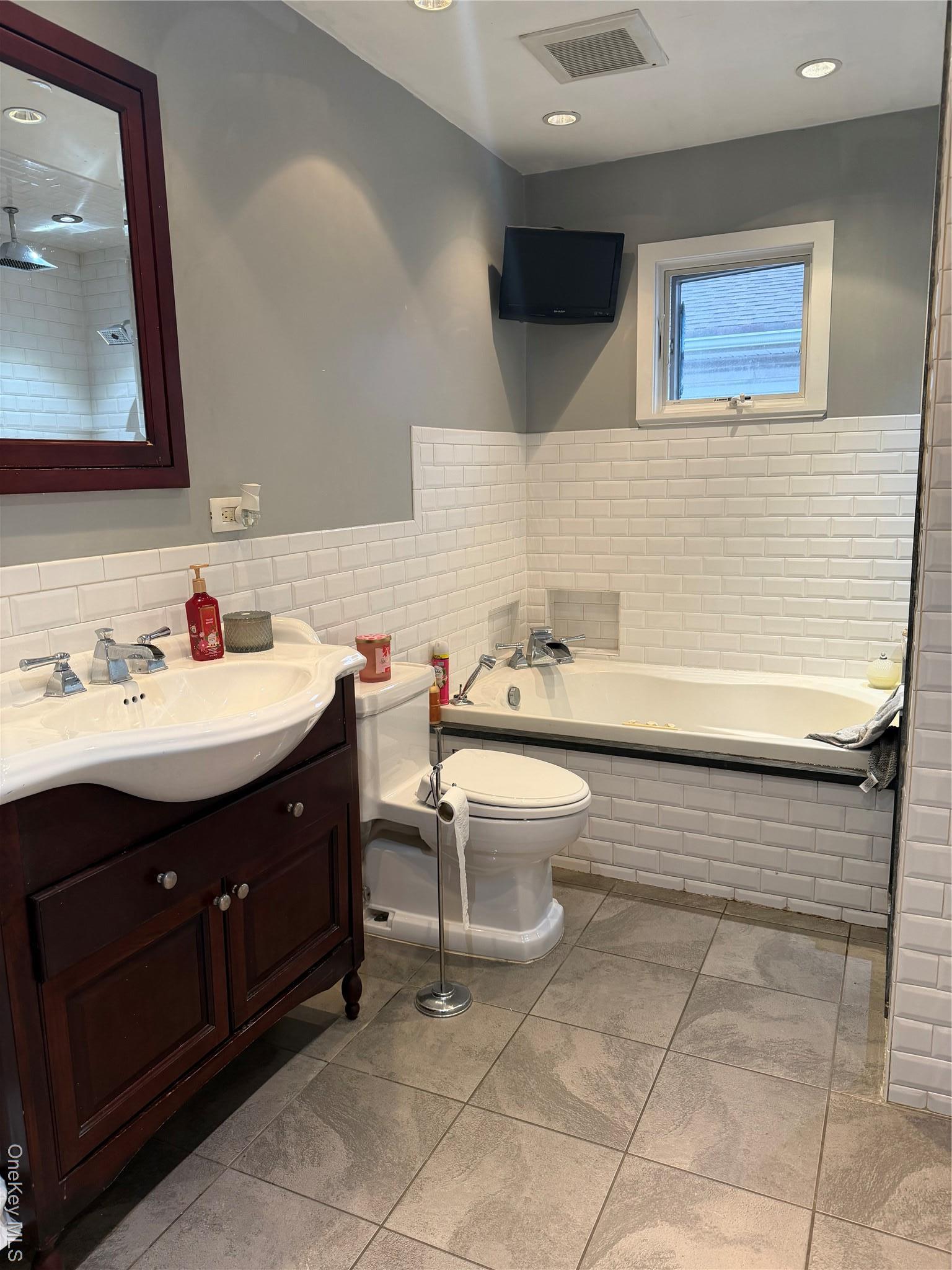 Single Family 88th  Queens, NY 11414, MLS-964488-19