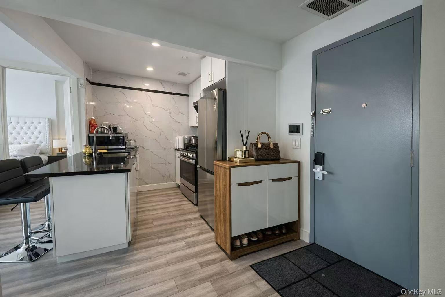 Condo Sanford  Queens, NY 11355, MLS-964491-5