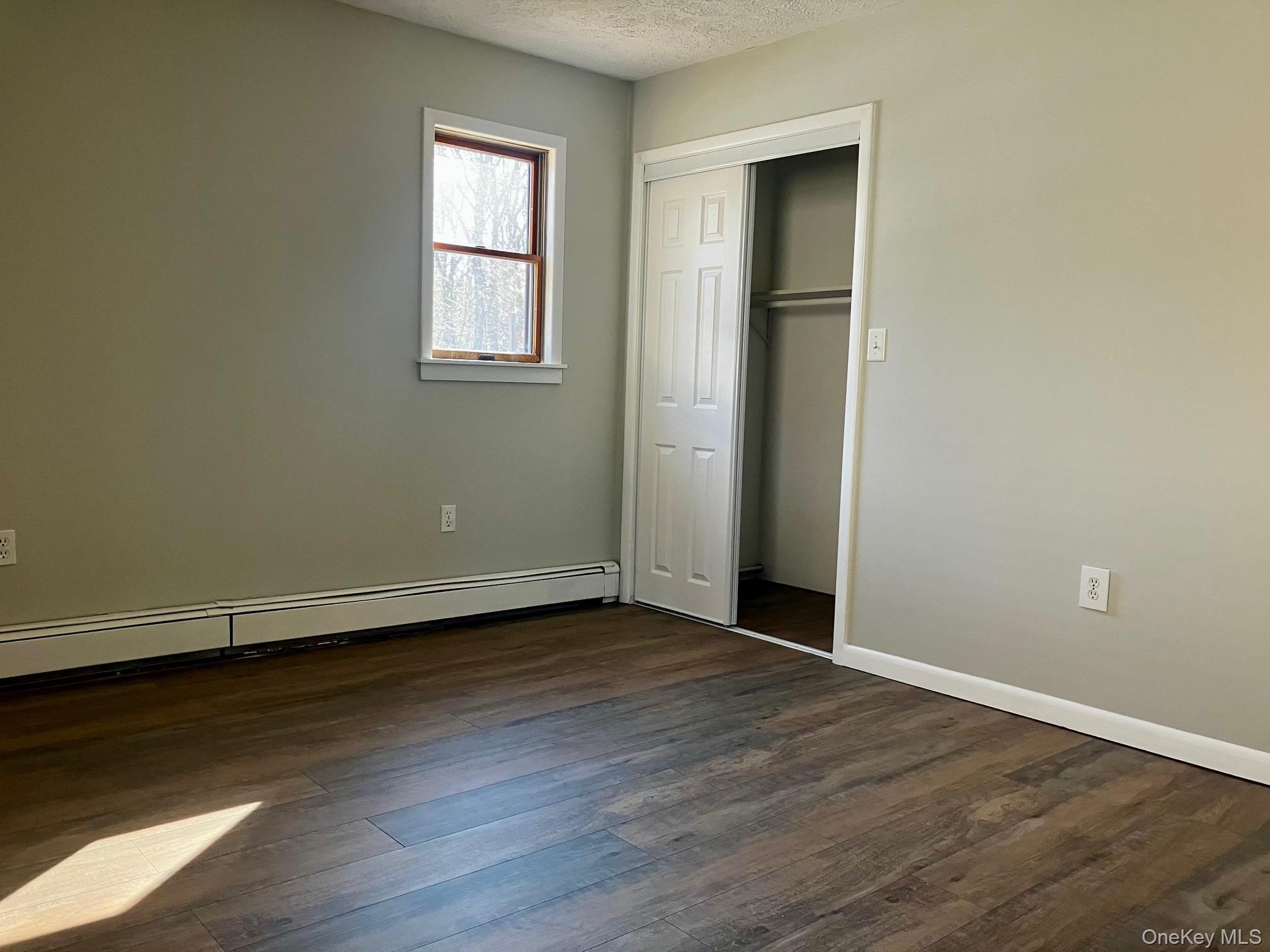 Single Family Peenpack  Orange County, NY 12780, MLS-964498-24