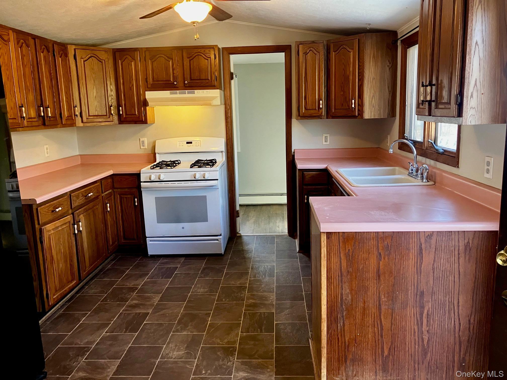 Single Family Peenpack  Orange County, NY 12780, MLS-964498-6