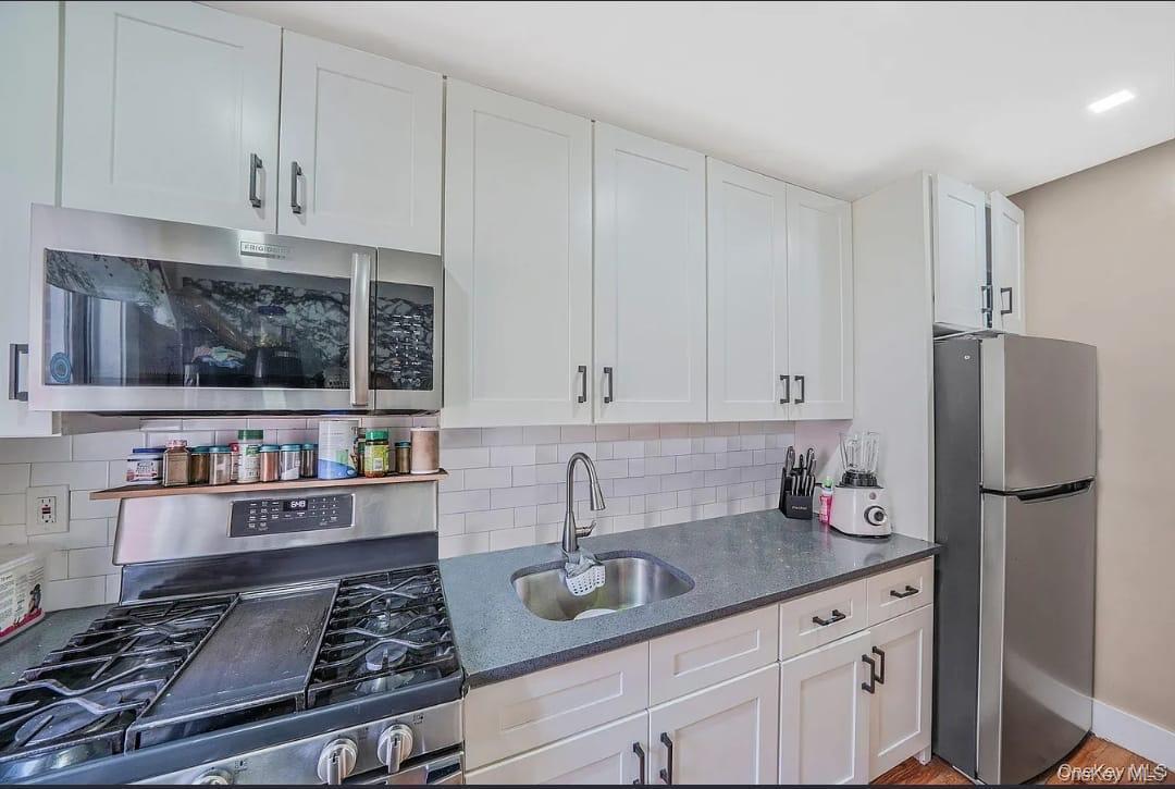 Single Family 109th Avenue  Queens, NY 11412, MLS-964513-7