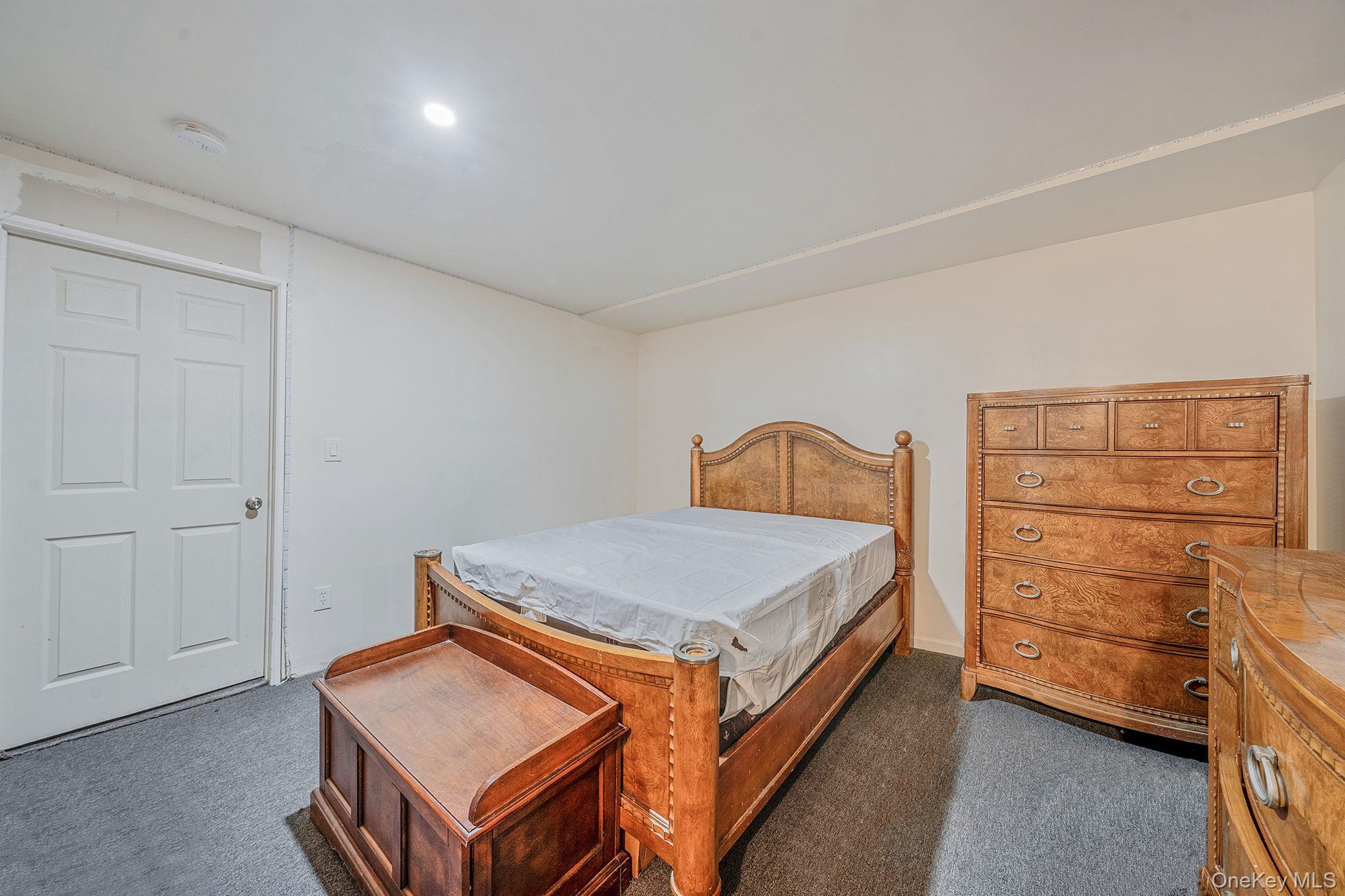 Single Family Charles Lane Queens, NY 11413, MLS-964514-20