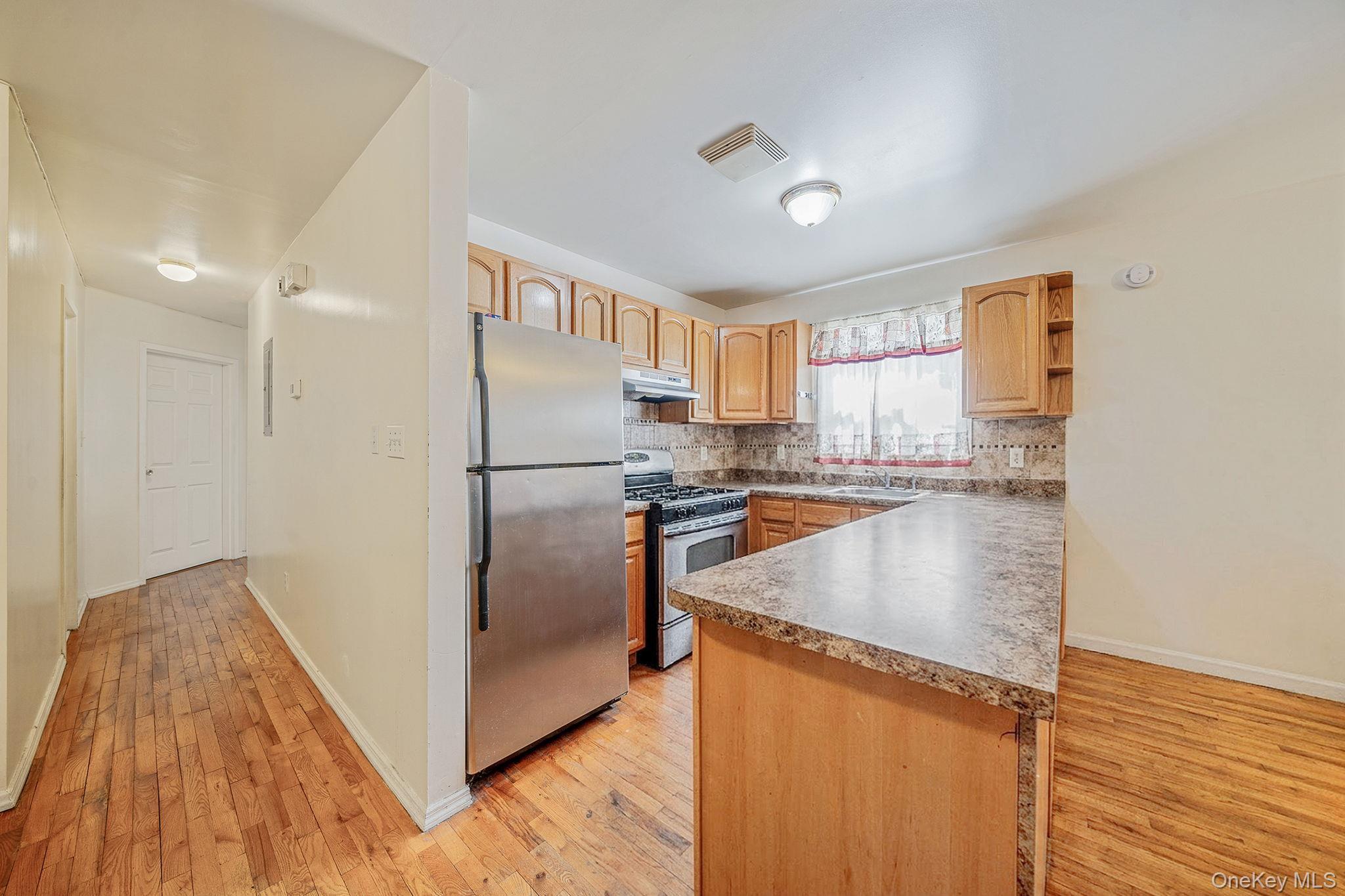 Single Family Charles Lane Queens, NY 11413, MLS-964514-5