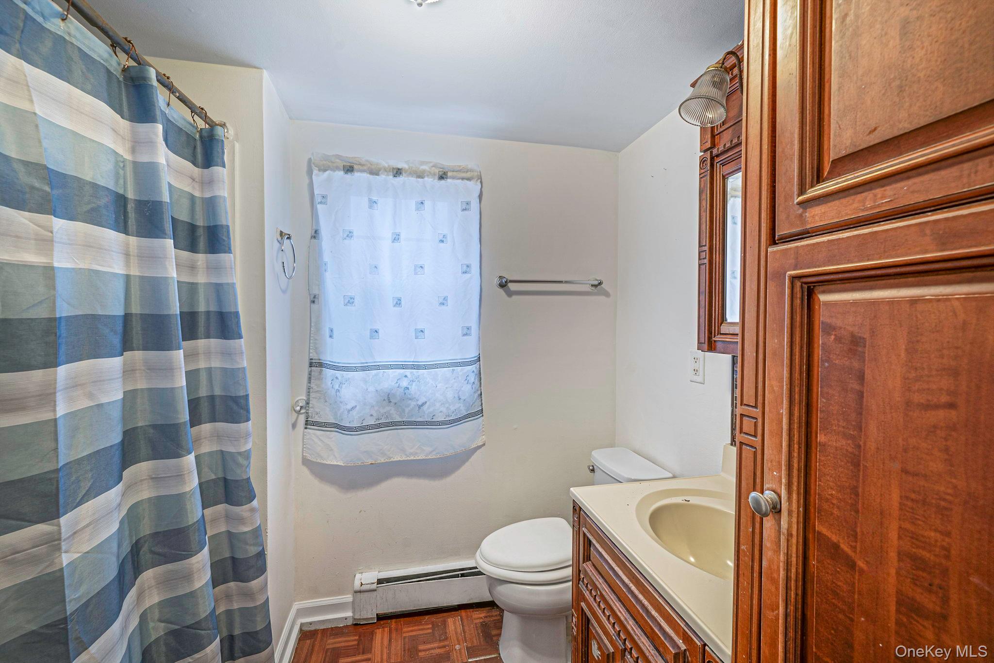 Single Family Main  Suffolk County, NY 11901, MLS-964525-9