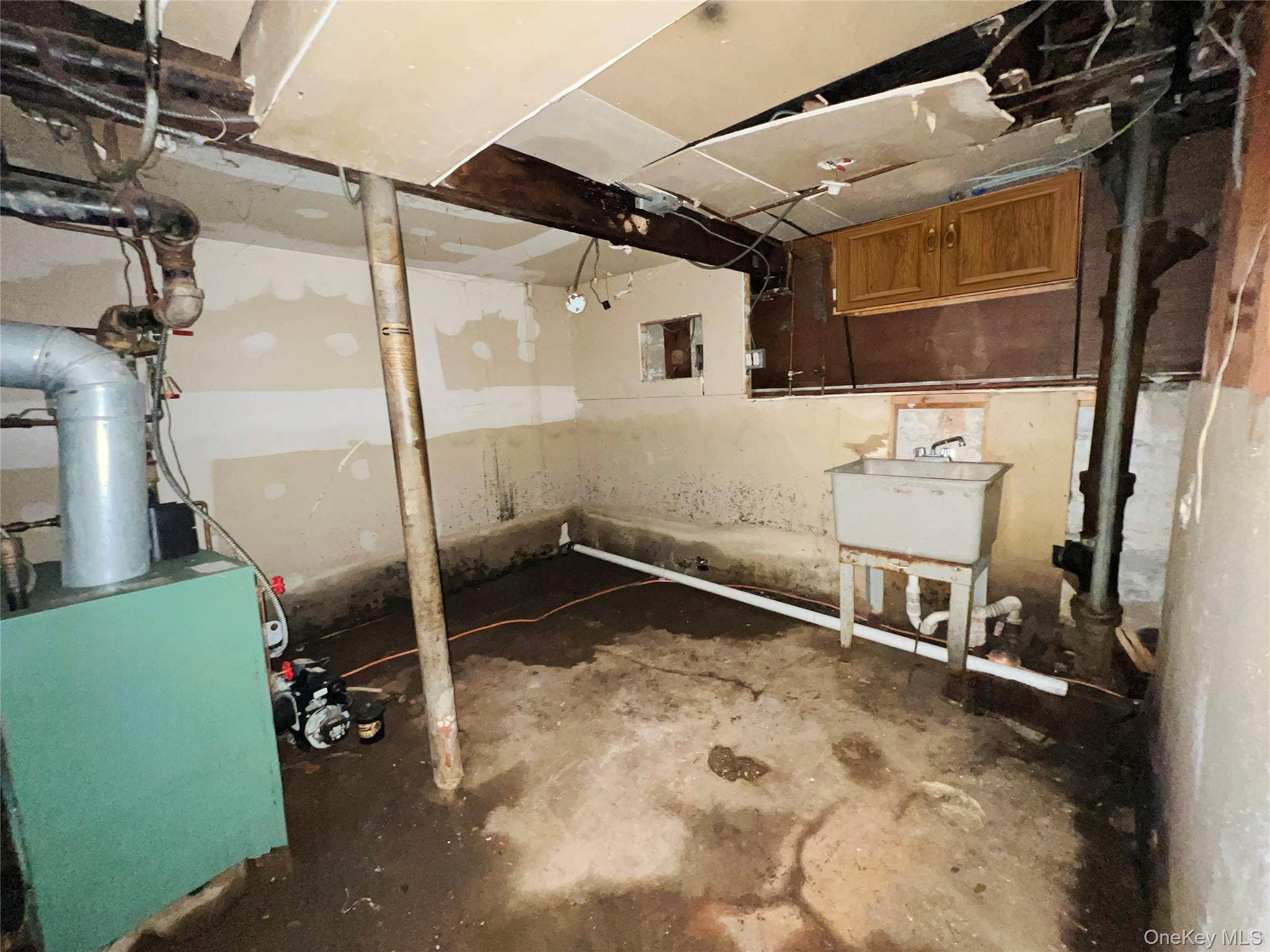 Single Family 234th  Queens, NY 11422, MLS-964529-24