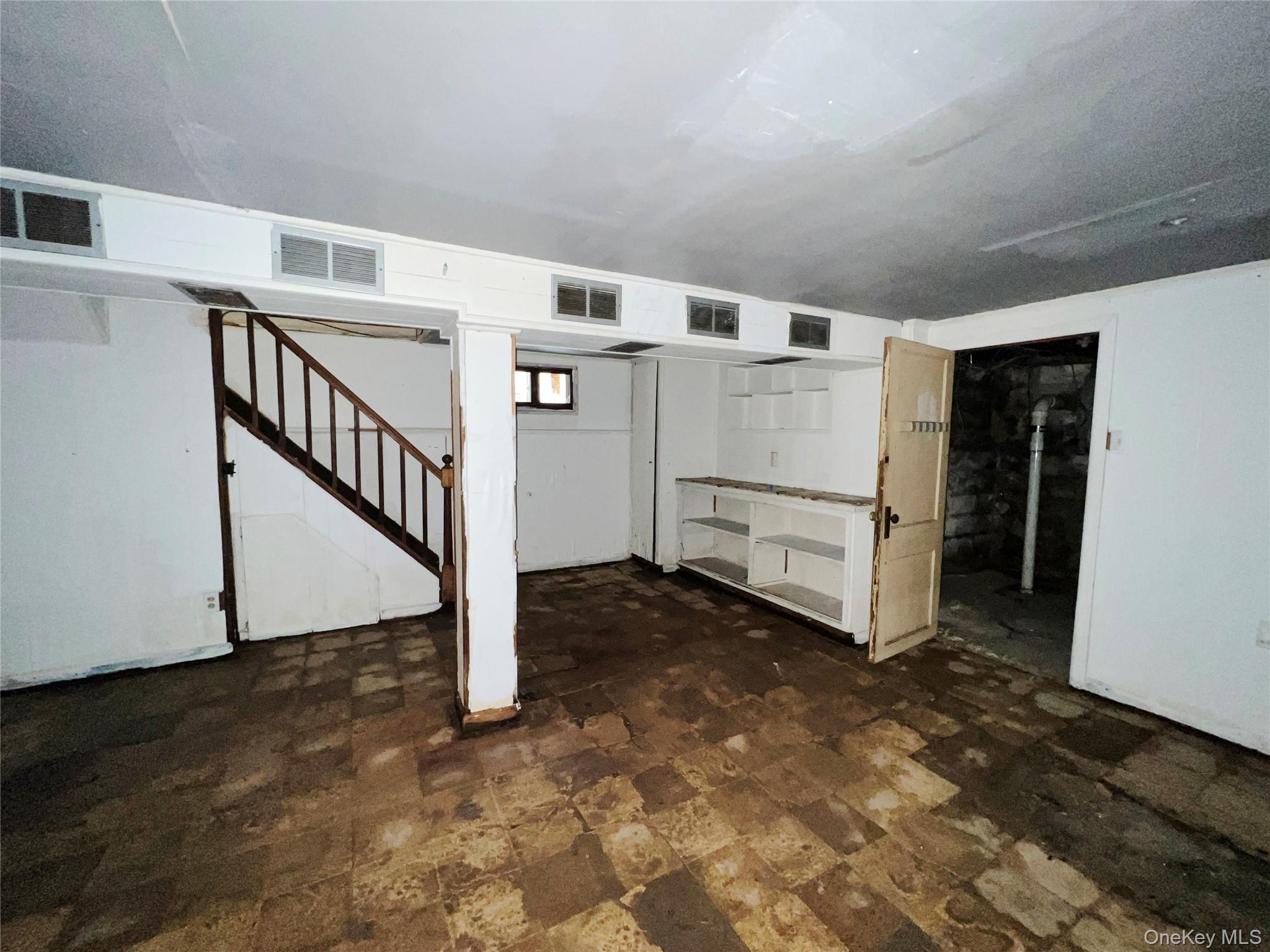 Single Family 234th  Queens, NY 11422, MLS-964529-27