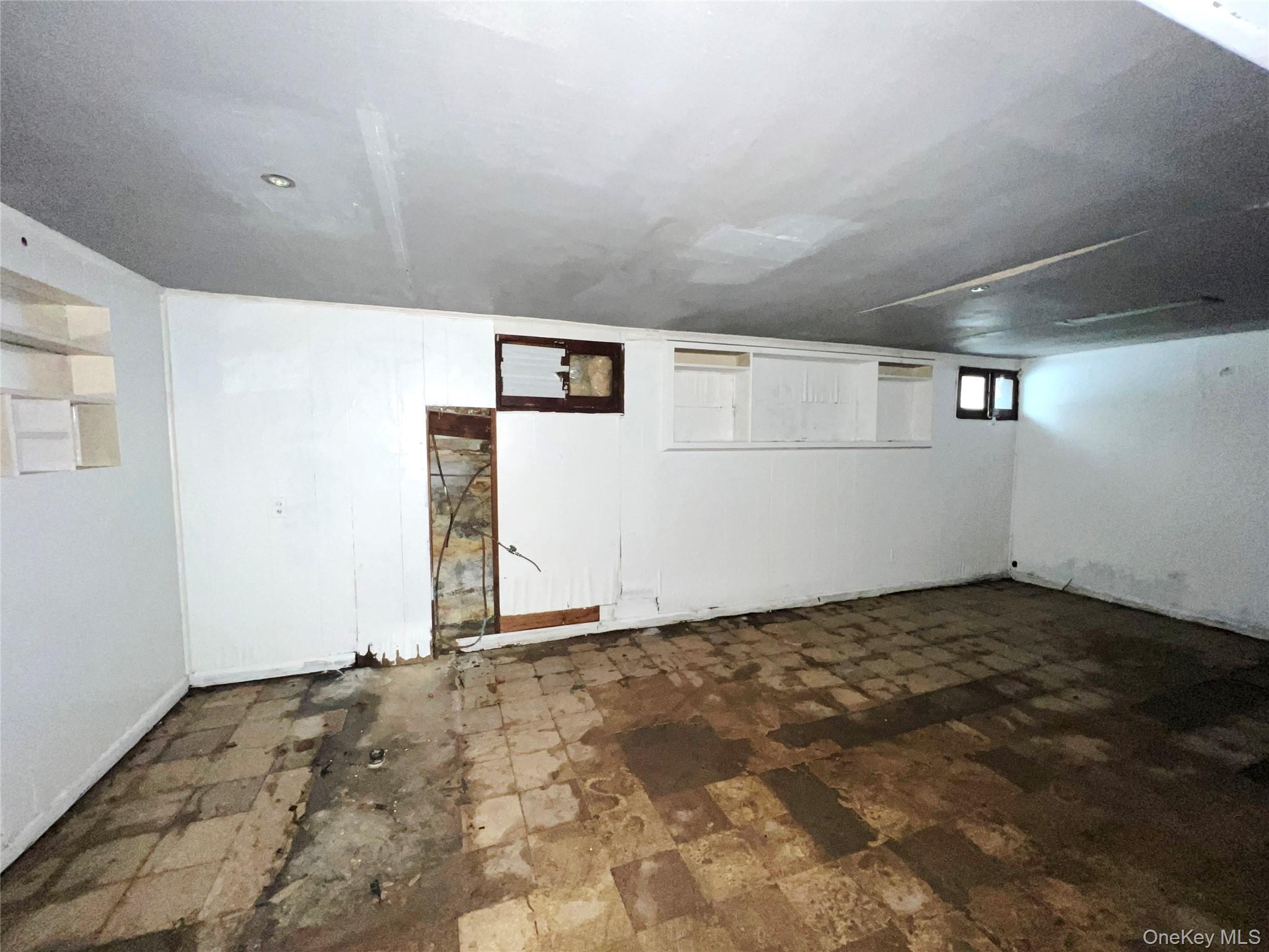 Single Family 234th  Queens, NY 11422, MLS-964529-29