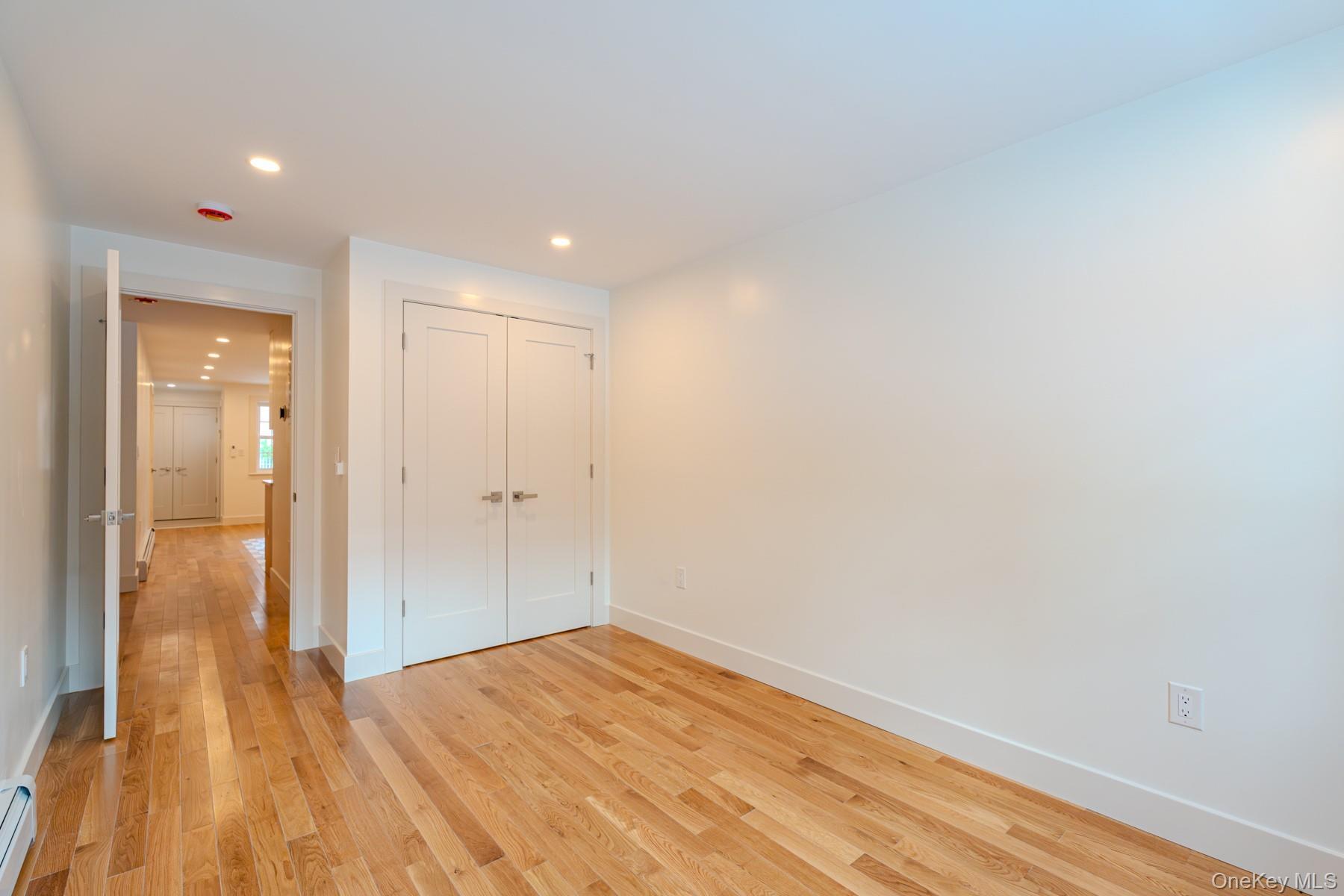 Single Family 106th  Brooklyn, NY 11236, MLS-964545-17