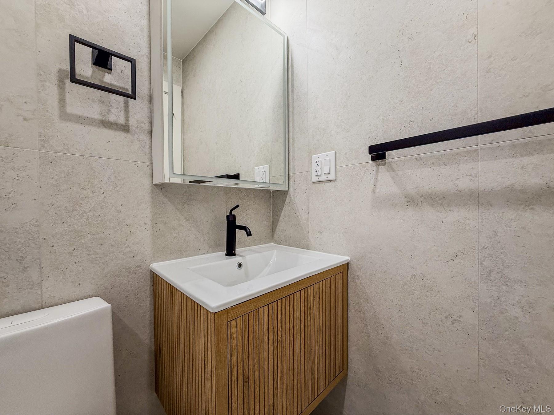 Single Family 106th  Brooklyn, NY 11236, MLS-964545-23