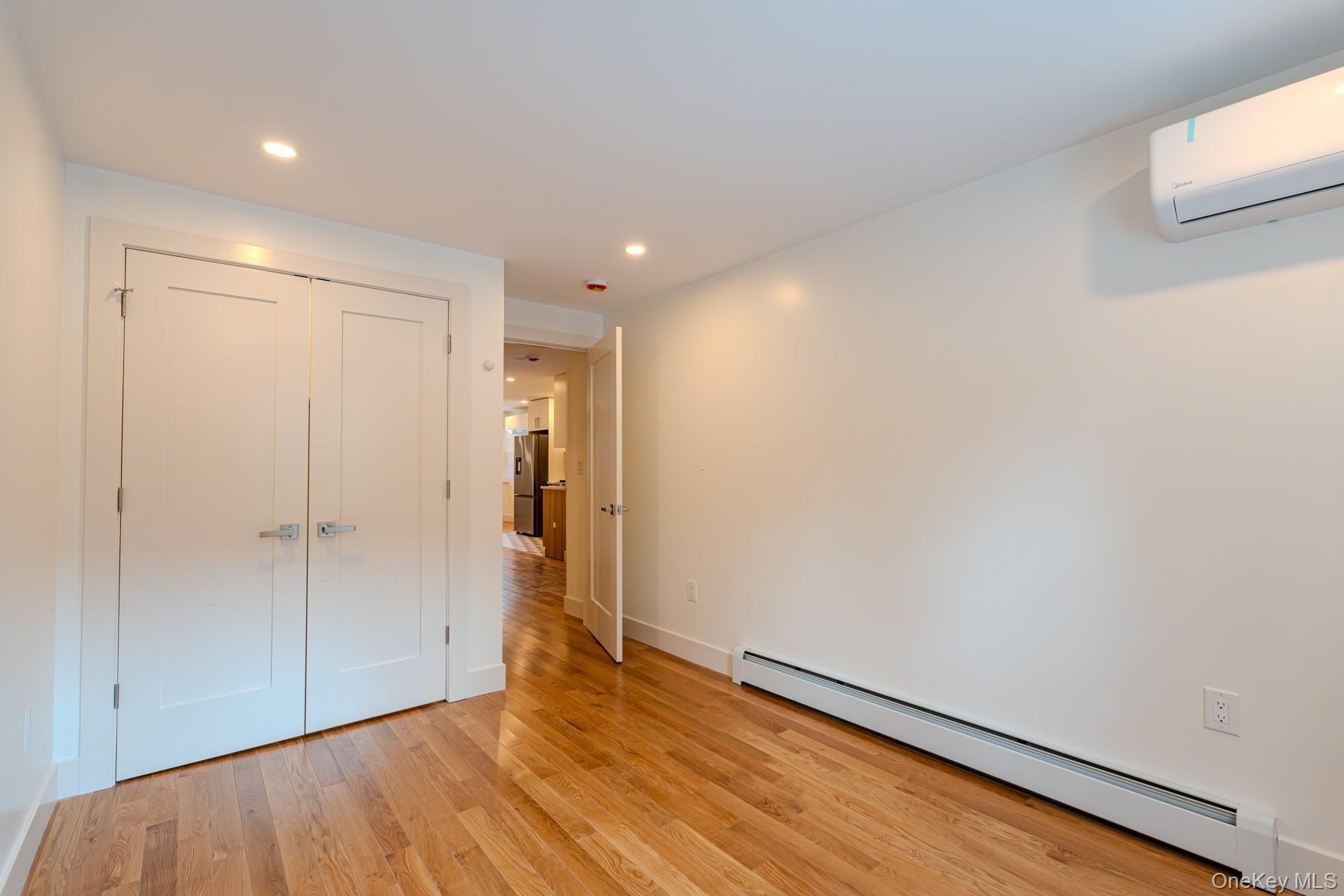 Single Family 106th  Brooklyn, NY 11236, MLS-964545-6