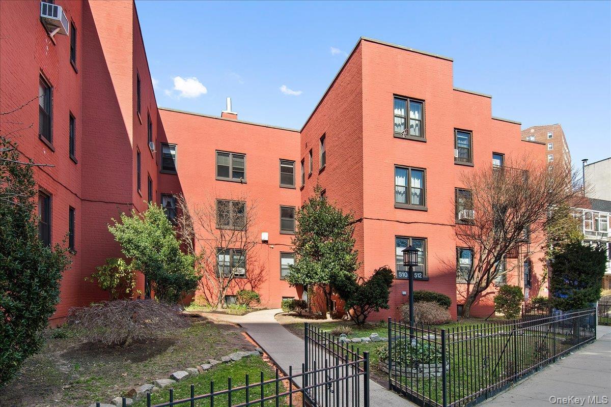 Coop Kappock  Bronx, NY 10463, MLS-964557-19