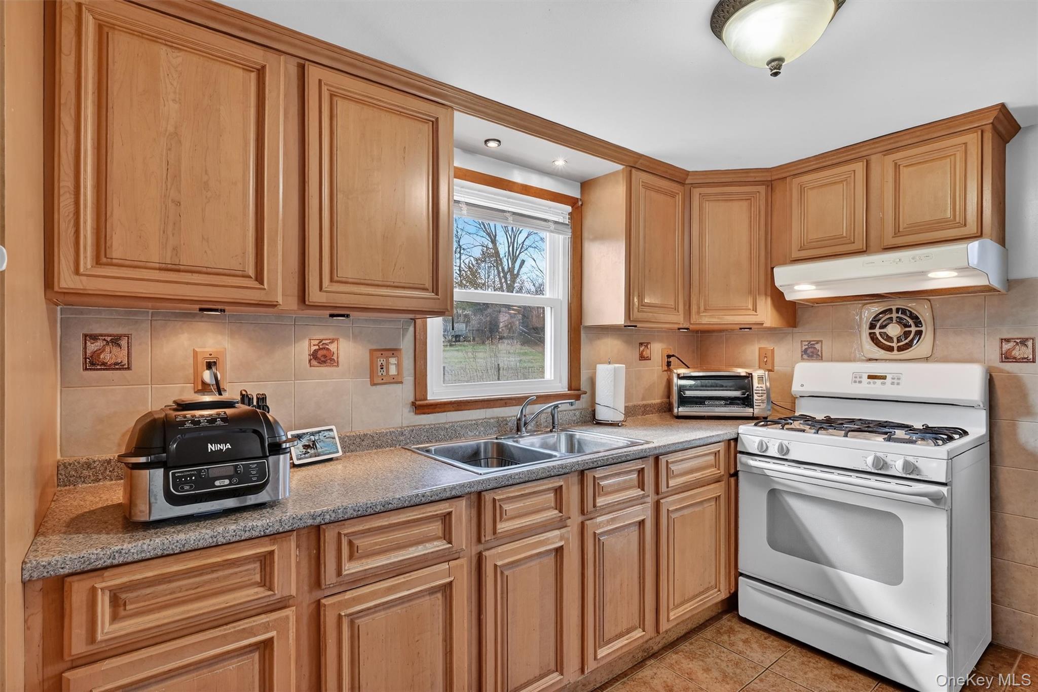 Single Family Valewood  Orange County, NY 12553, MLS-964560-13