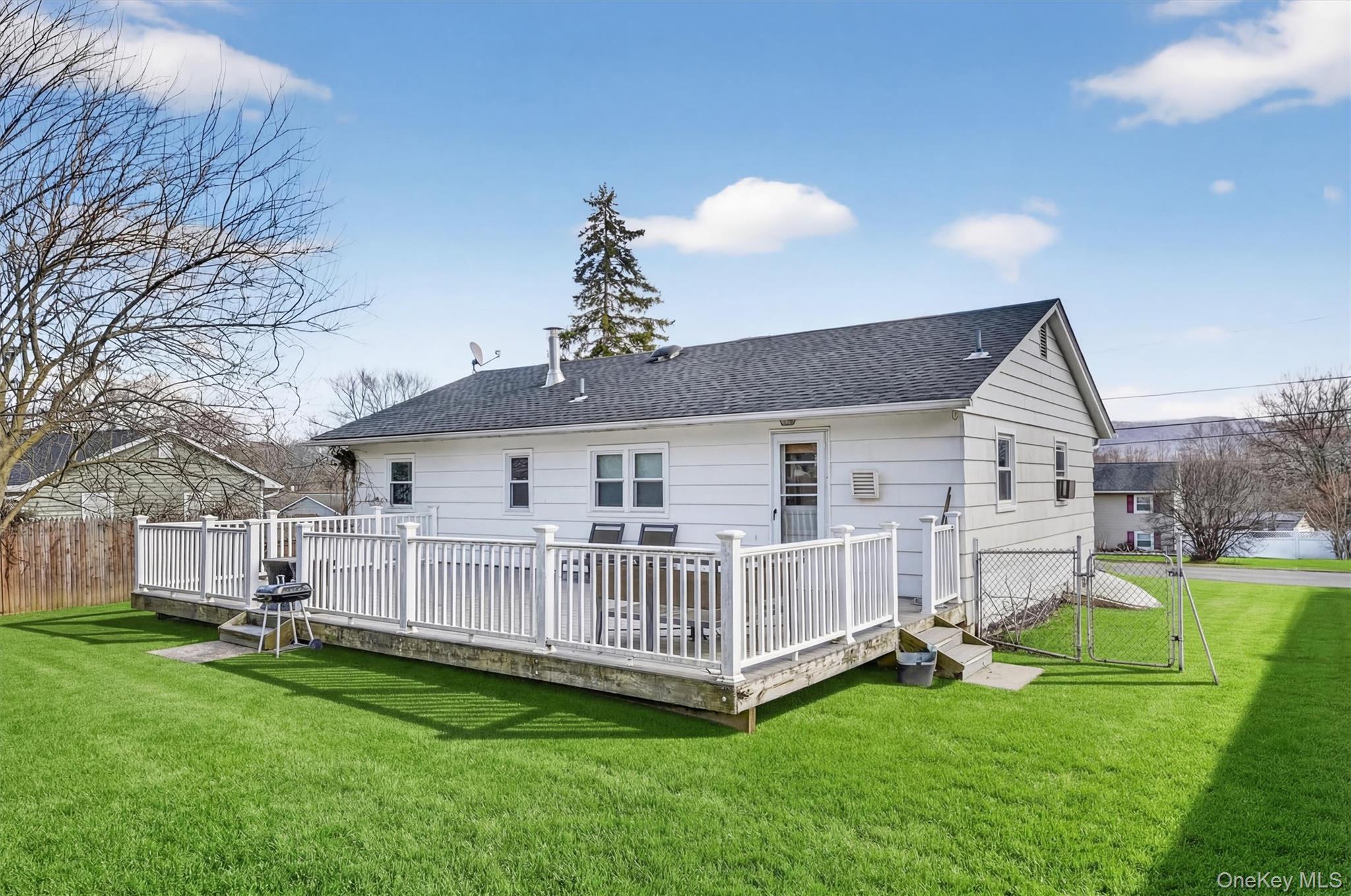 Single Family Valewood  Orange County, NY 12553, MLS-964560-33