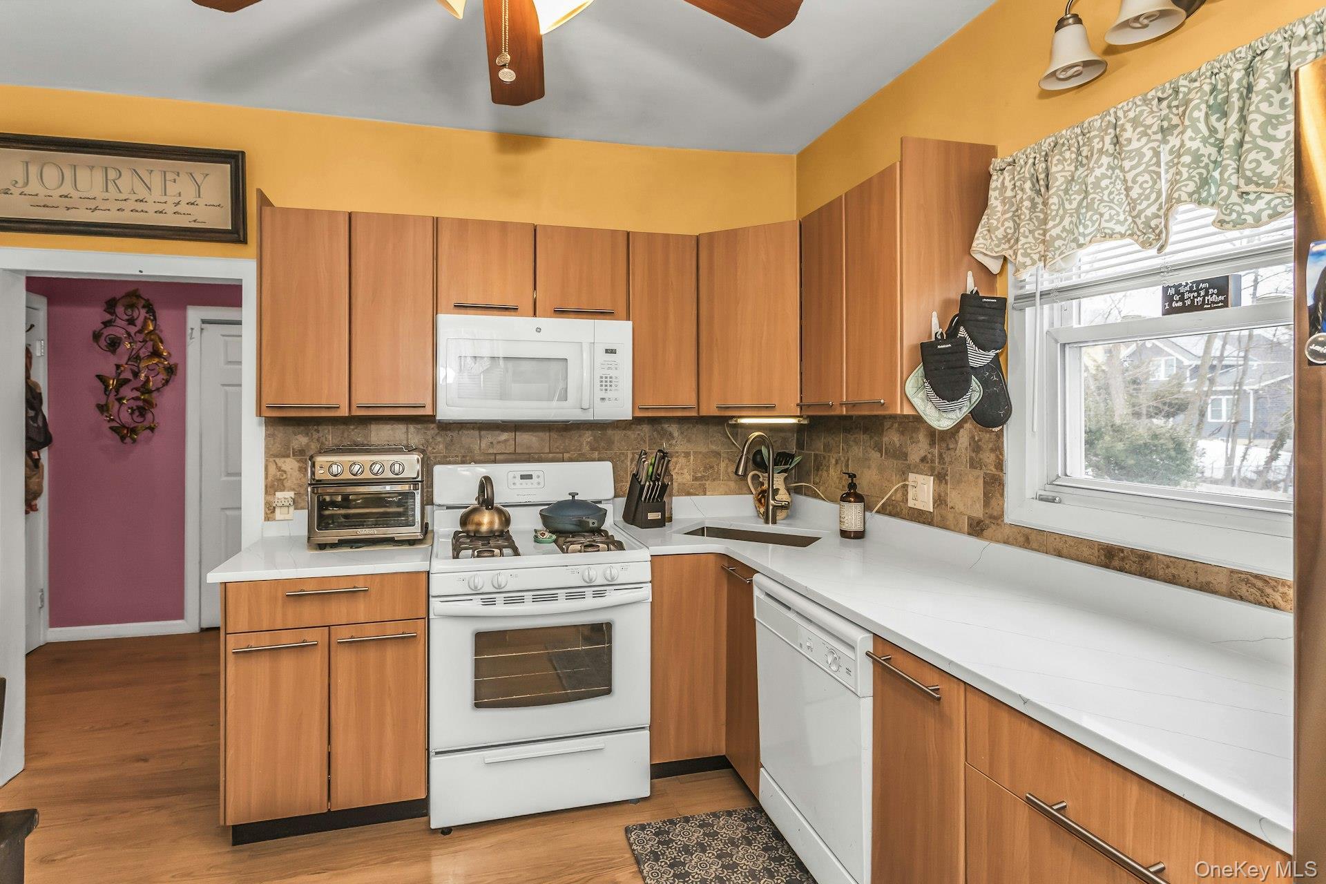 Single Family Altamont  Nassau County, NY 11579, MLS-964571-8