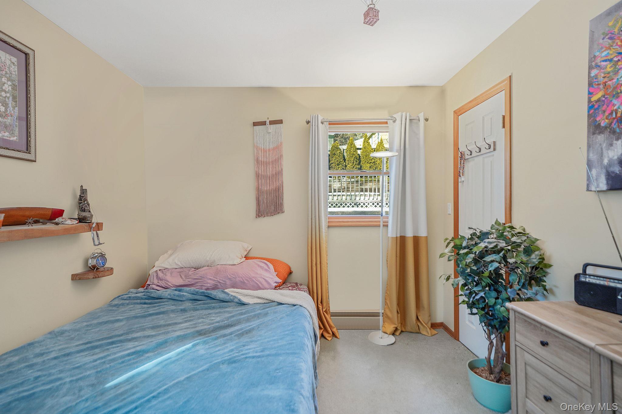 Single Family Hillside  Suffolk County, NY 11789, MLS-964582-19