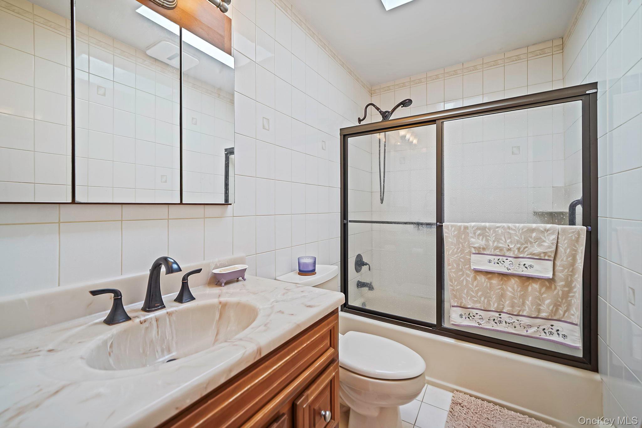 Single Family Hillside  Suffolk County, NY 11789, MLS-964582-23