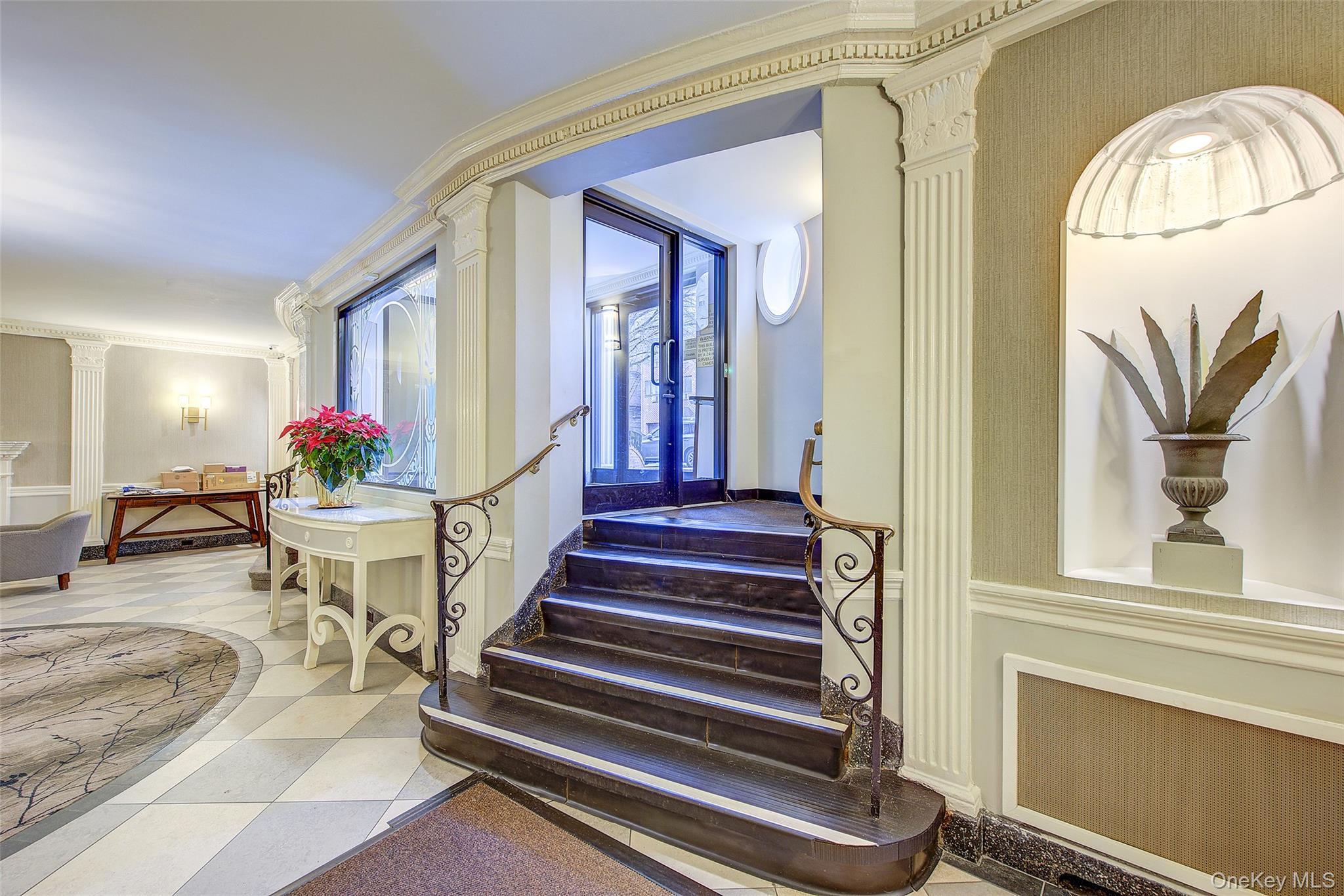 Coop 72  Queens, NY 11375, MLS-964591-10