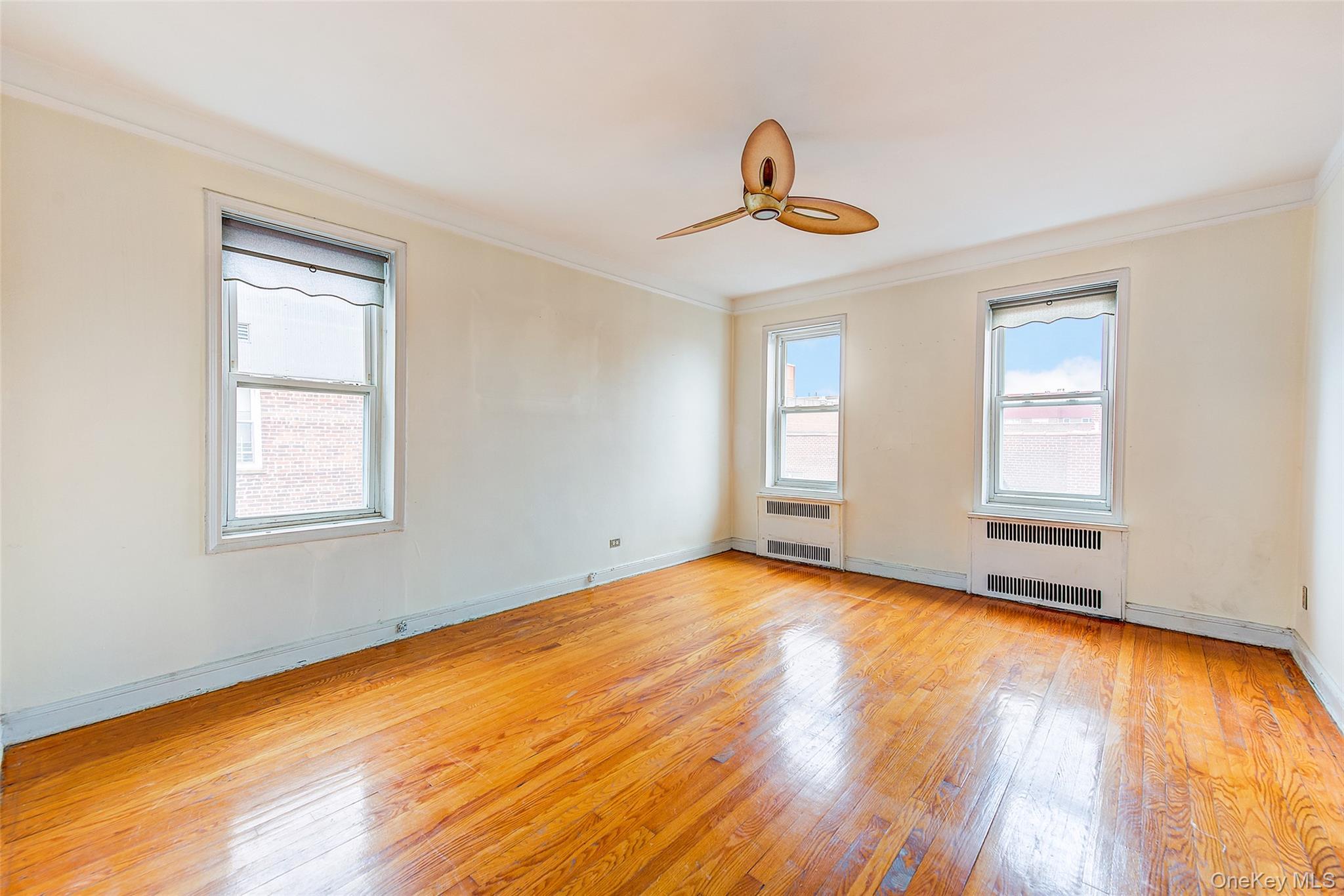 Coop 72  Queens, NY 11375, MLS-964591-8