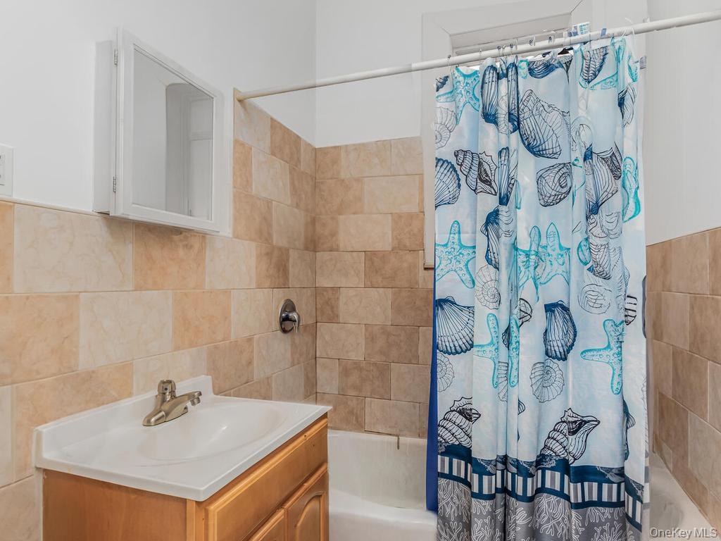 Single Family Croes  Bronx, NY 10472, MLS-964601-11