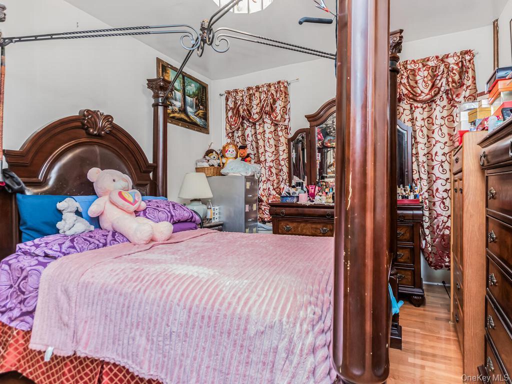 Single Family Croes  Bronx, NY 10472, MLS-964601-4