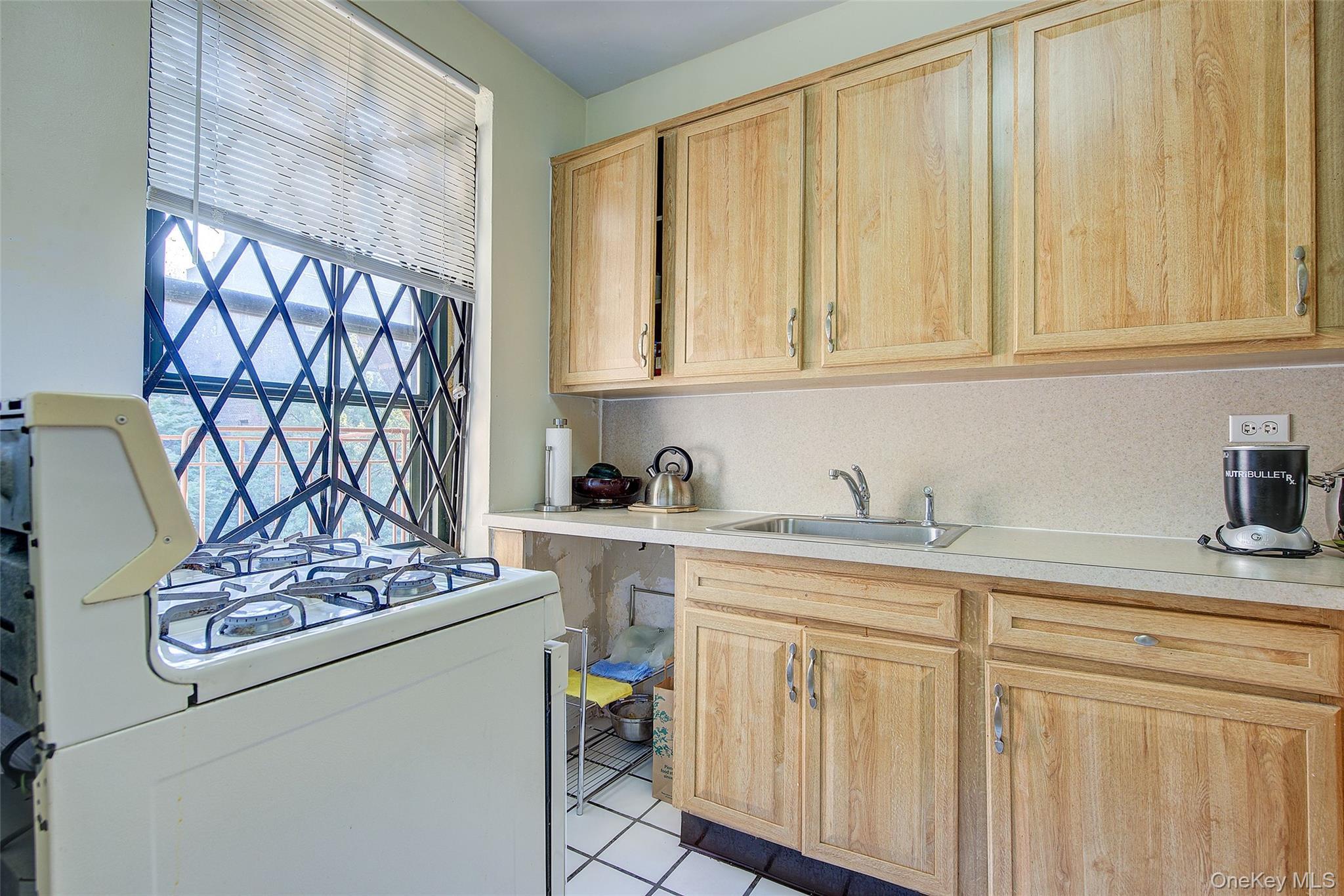 Coop 35th  Queens, NY 11372, MLS-964602-7