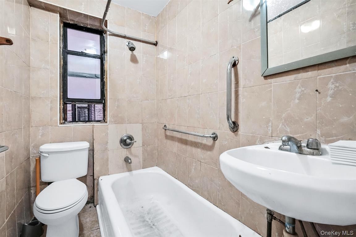 Coop Amsterdam Avenue  Manhattan, NY 10032, MLS-964630-13