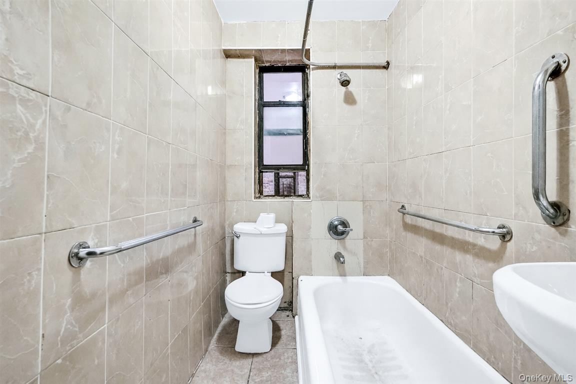 Coop Amsterdam Avenue  Manhattan, NY 10032, MLS-964630-14