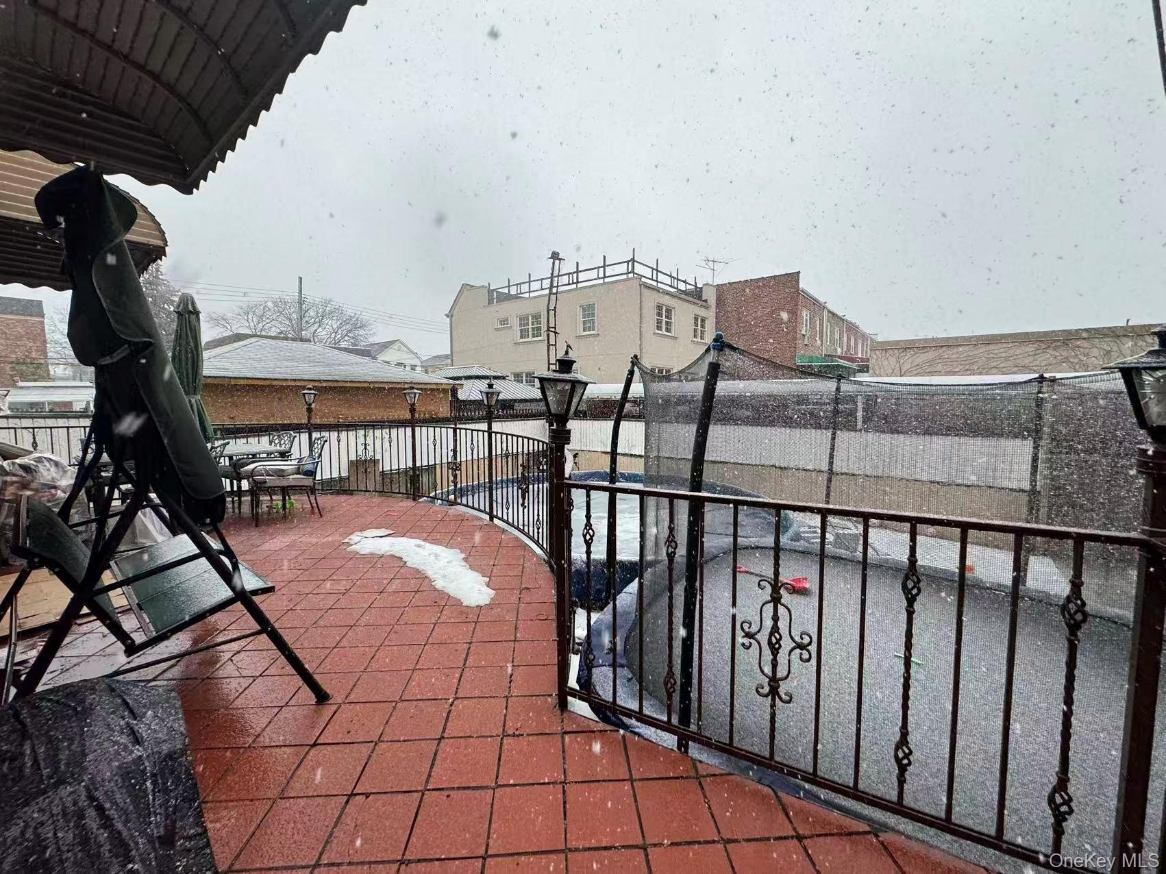 Single Family 69th Queens, NY 11378, MLS-964639-21