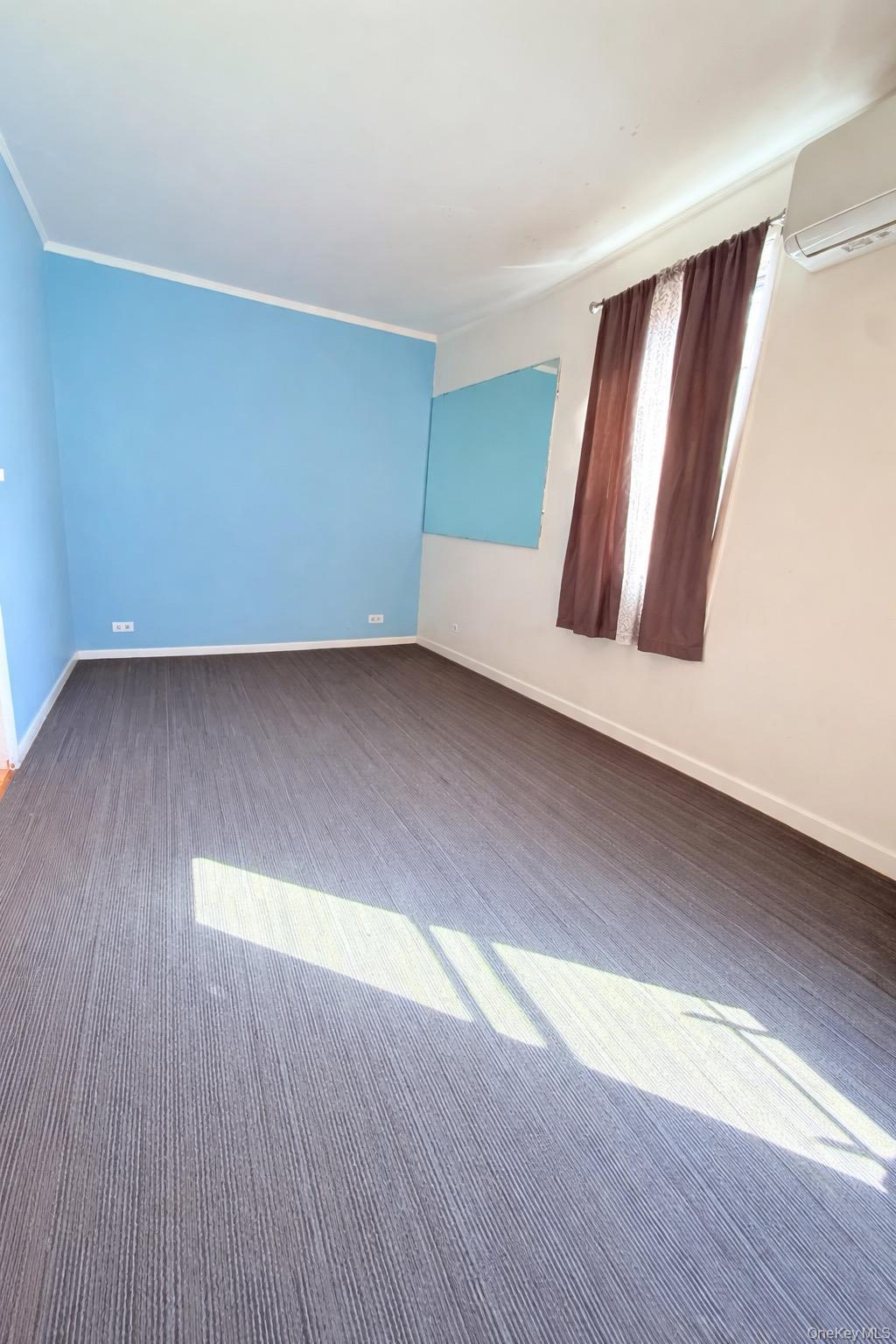 Single Family Matthews Avenue Bronx, NY 10462, MLS-964722-8