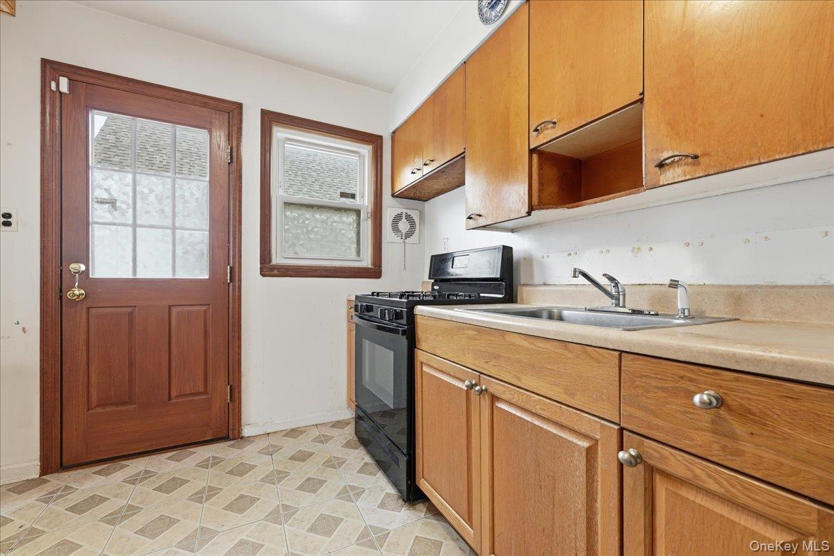 Single Family 263rd  Queens, NY 11004, MLS-964733-19